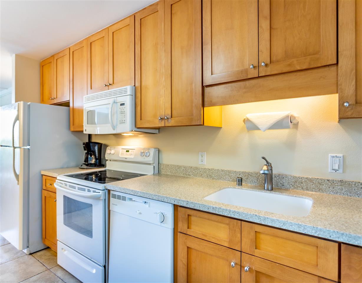 Napili Sunset condo # 104, Lahaina, Hawaii - photo 11 of 30