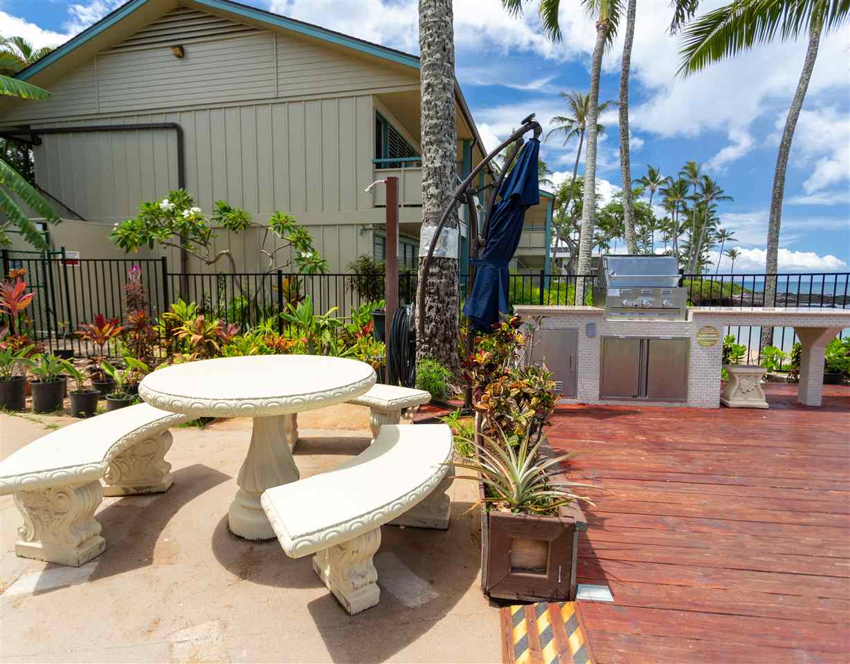Napili Sunset condo # 104, Lahaina, Hawaii - photo 24 of 30