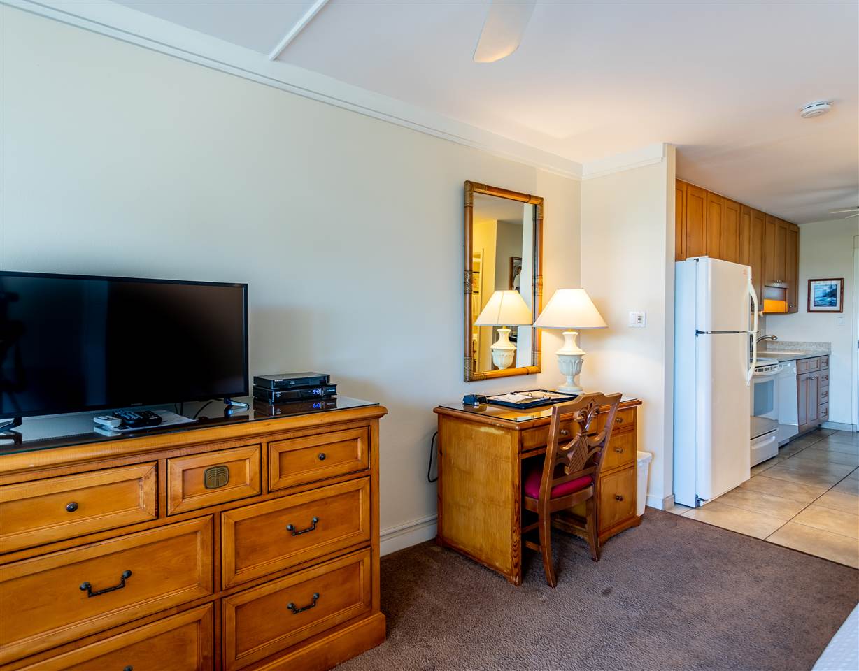 Napili Sunset condo # 104, Lahaina, Hawaii - photo 8 of 30