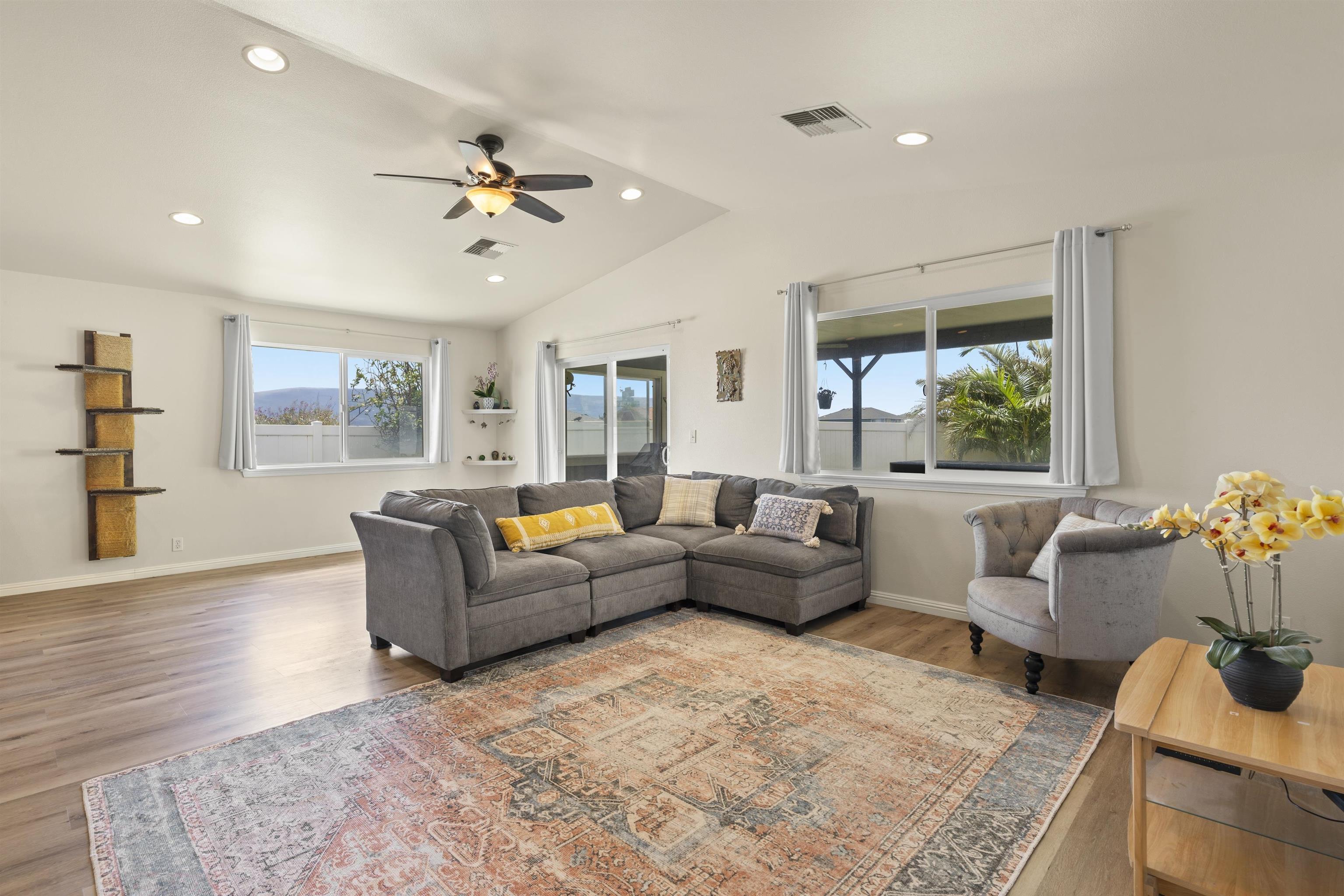 1  Makahakaha Loop , Wailuku home - photo 12 of 37