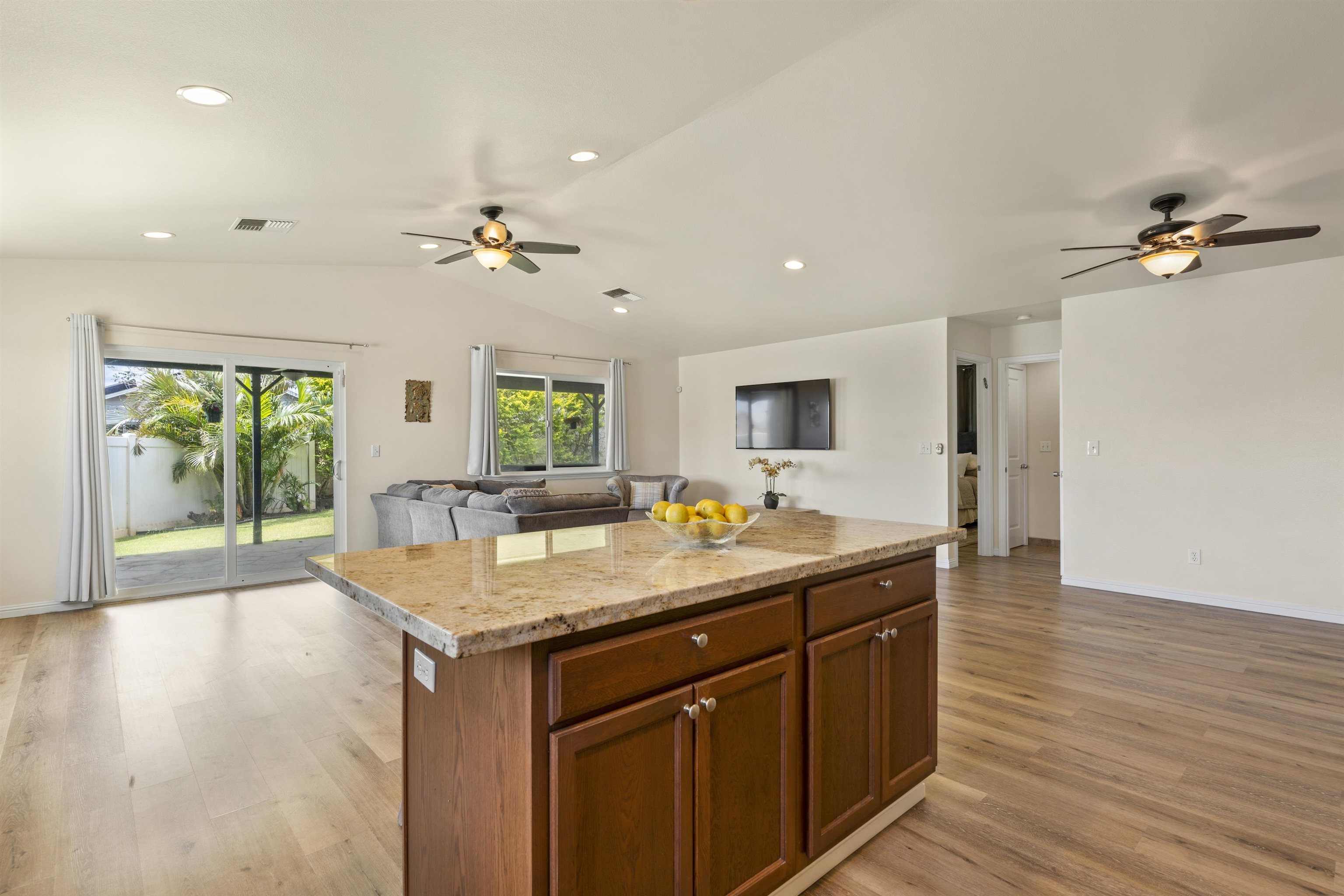 1  Makahakaha Loop , Wailuku home - photo 13 of 37