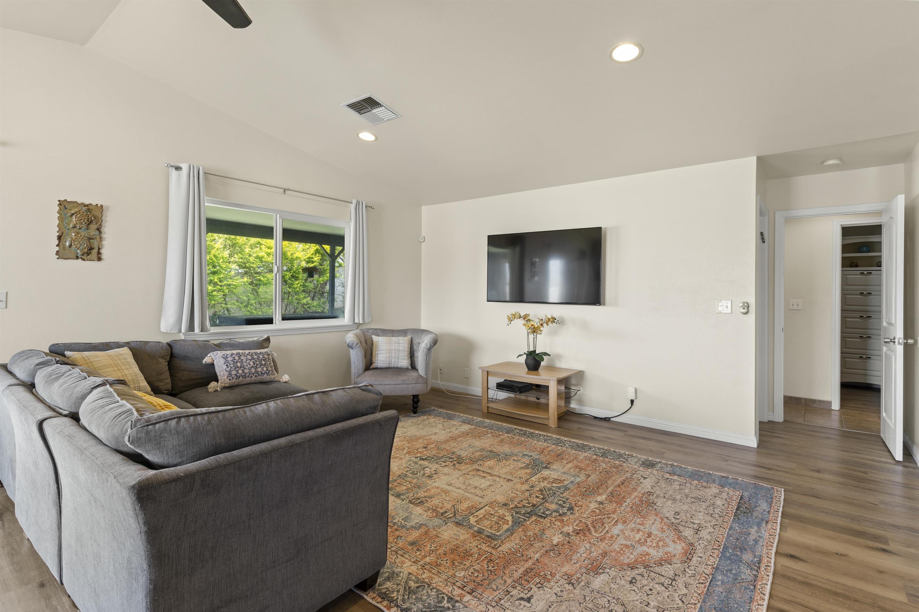 1  Makahakaha Loop , Wailuku home - photo 18 of 37