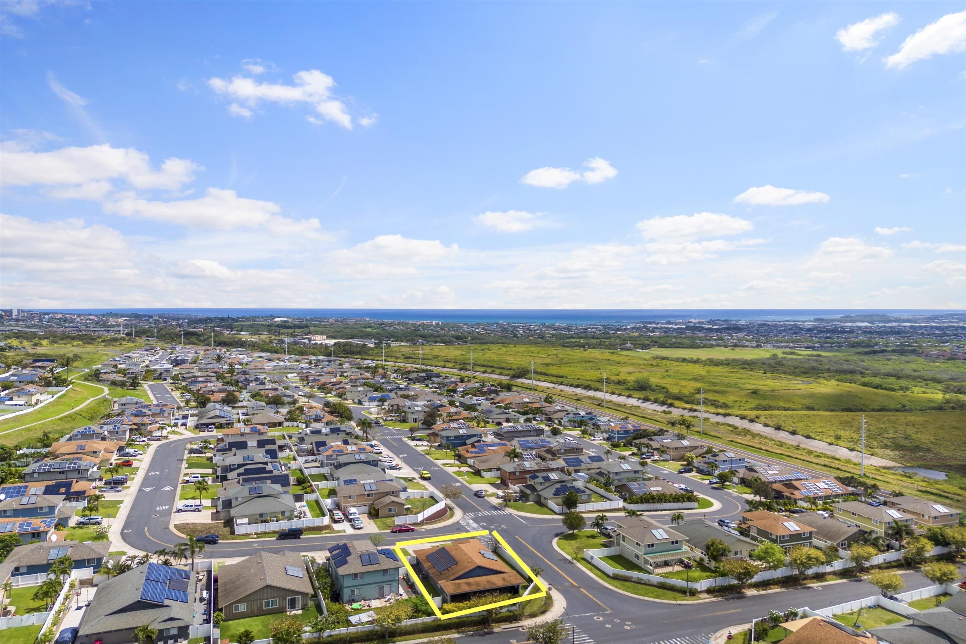 1  Makahakaha Loop , Wailuku home - photo 34 of 37