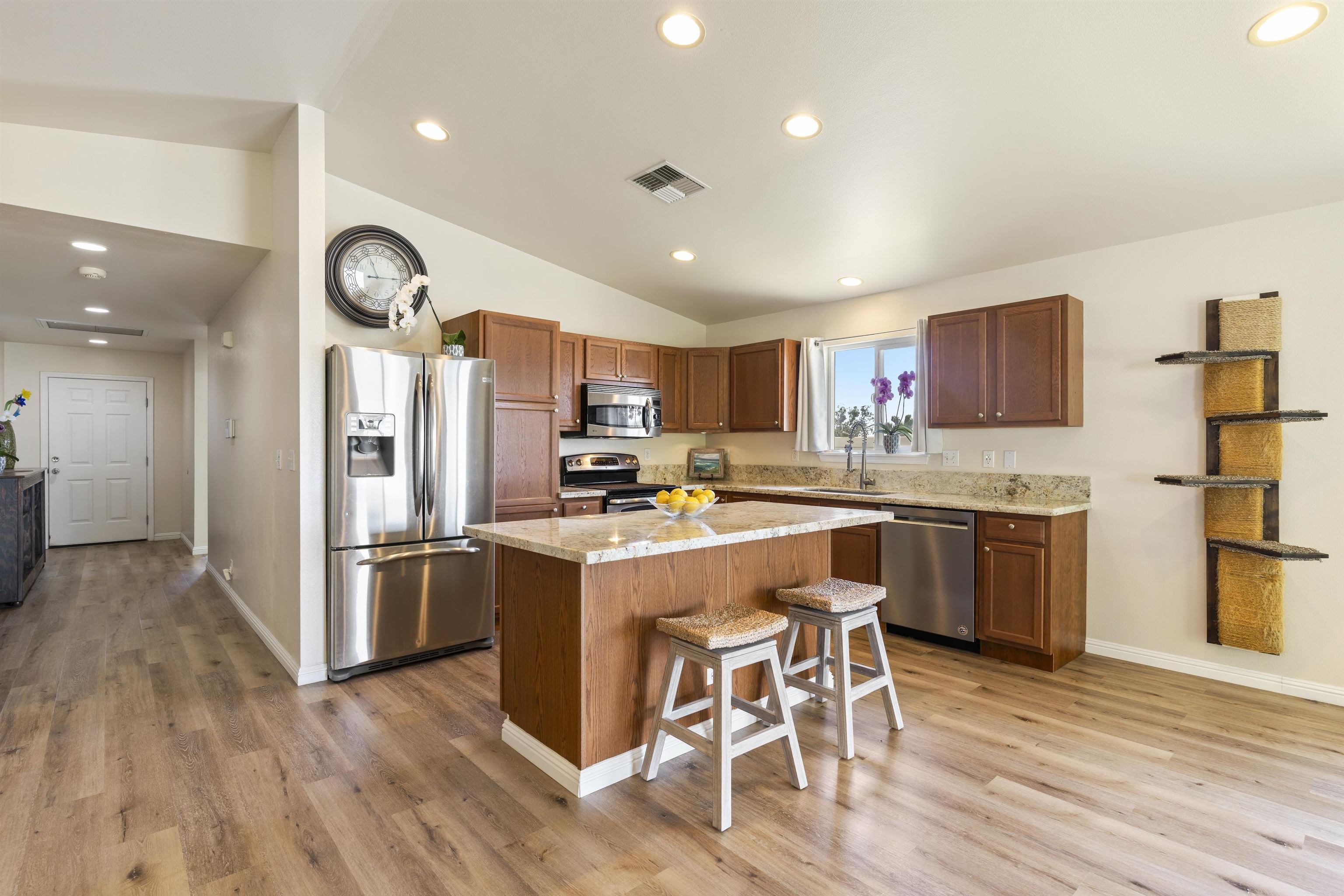 1  Makahakaha Loop , Wailuku home - photo 5 of 37