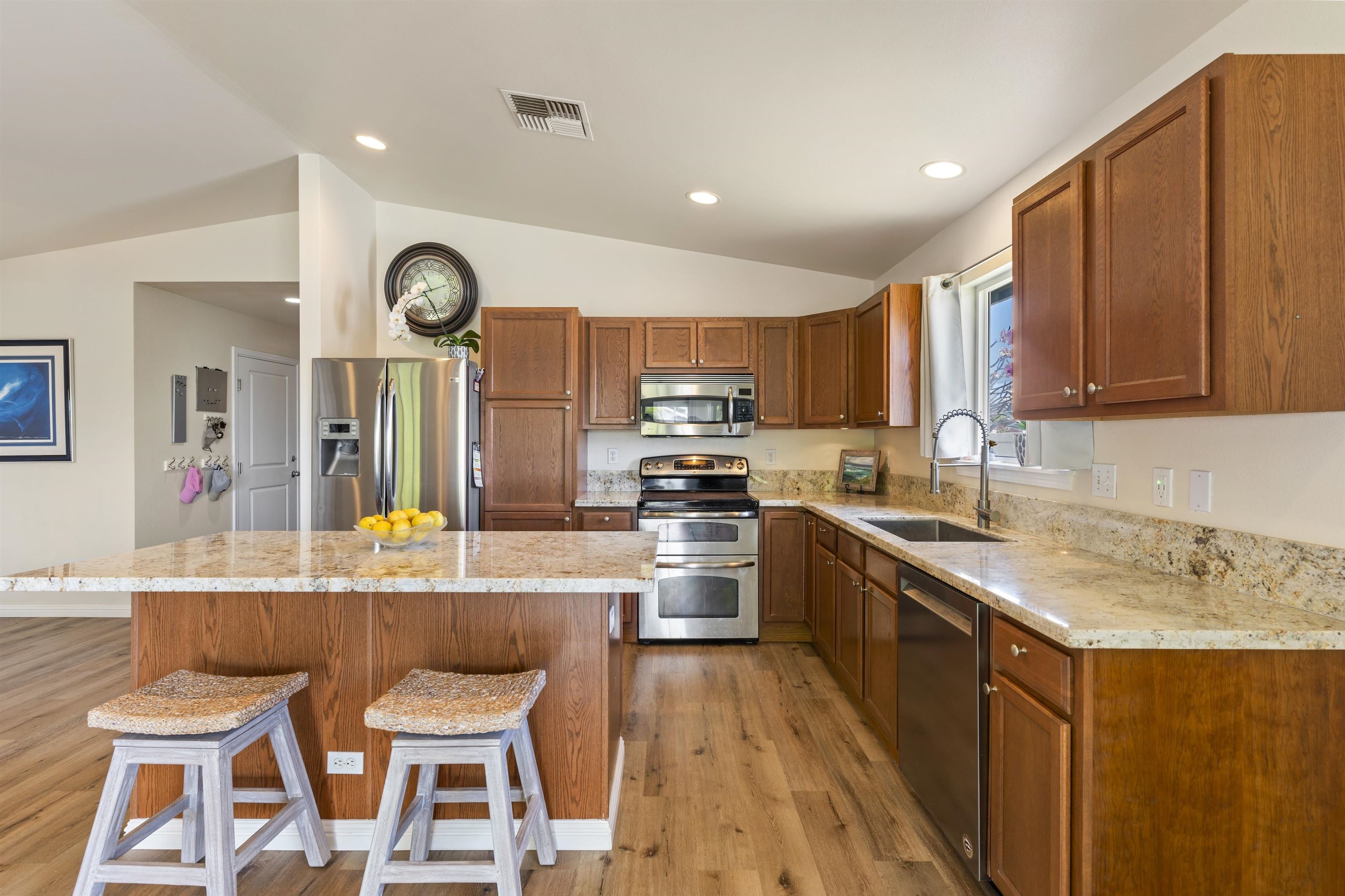 1  Makahakaha Loop , Wailuku home - photo 7 of 37