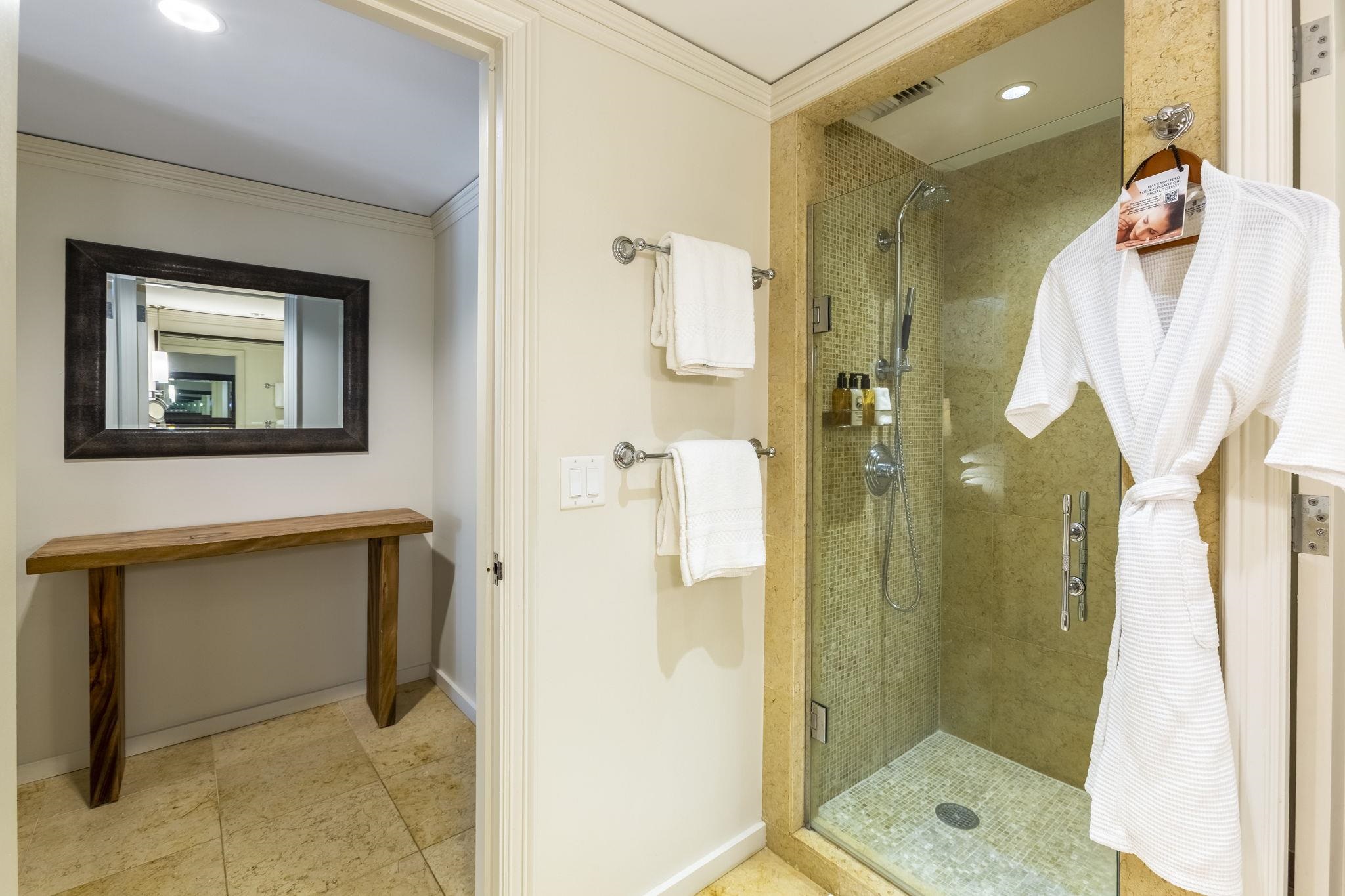 The Ritz Carlton Residences condo # 1221-23, Lahaina, Hawaii - photo 20 of 50