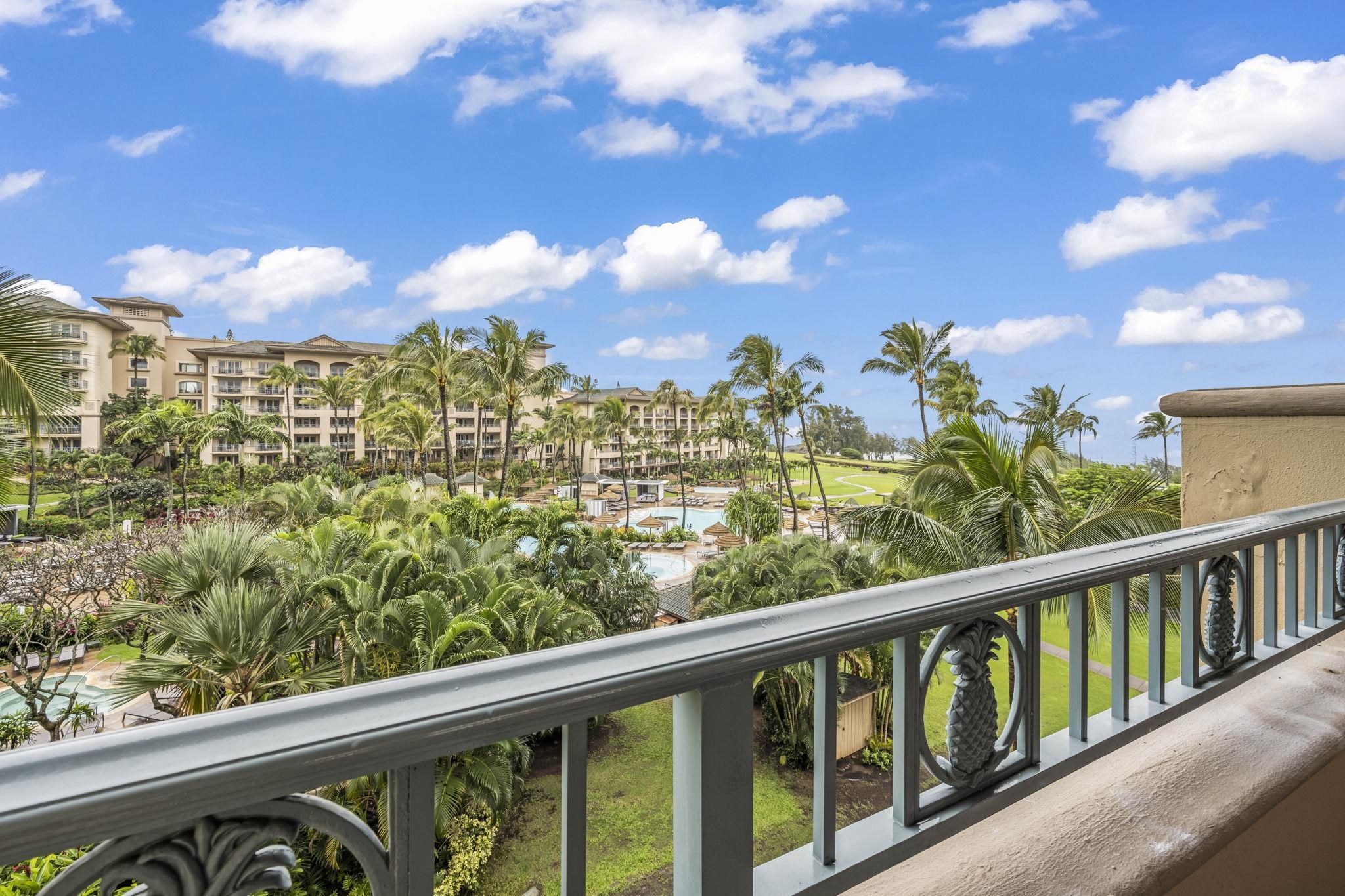 The Ritz Carlton Residences condo # 1614-1616, Lahaina, Hawaii - photo 5 of 40