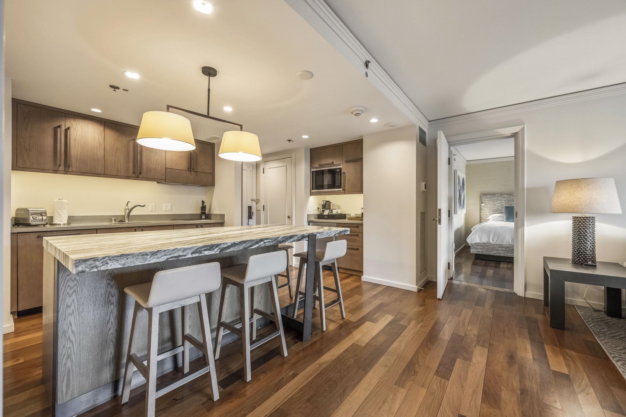 The Ritz Carlton Residences condo # 1614-1616, Lahaina, Hawaii - photo 8 of 40