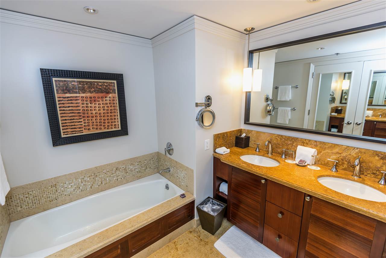 The Ritz Carlton Residences condo # 1618-20, Lahaina, Hawaii - photo 19 of 30