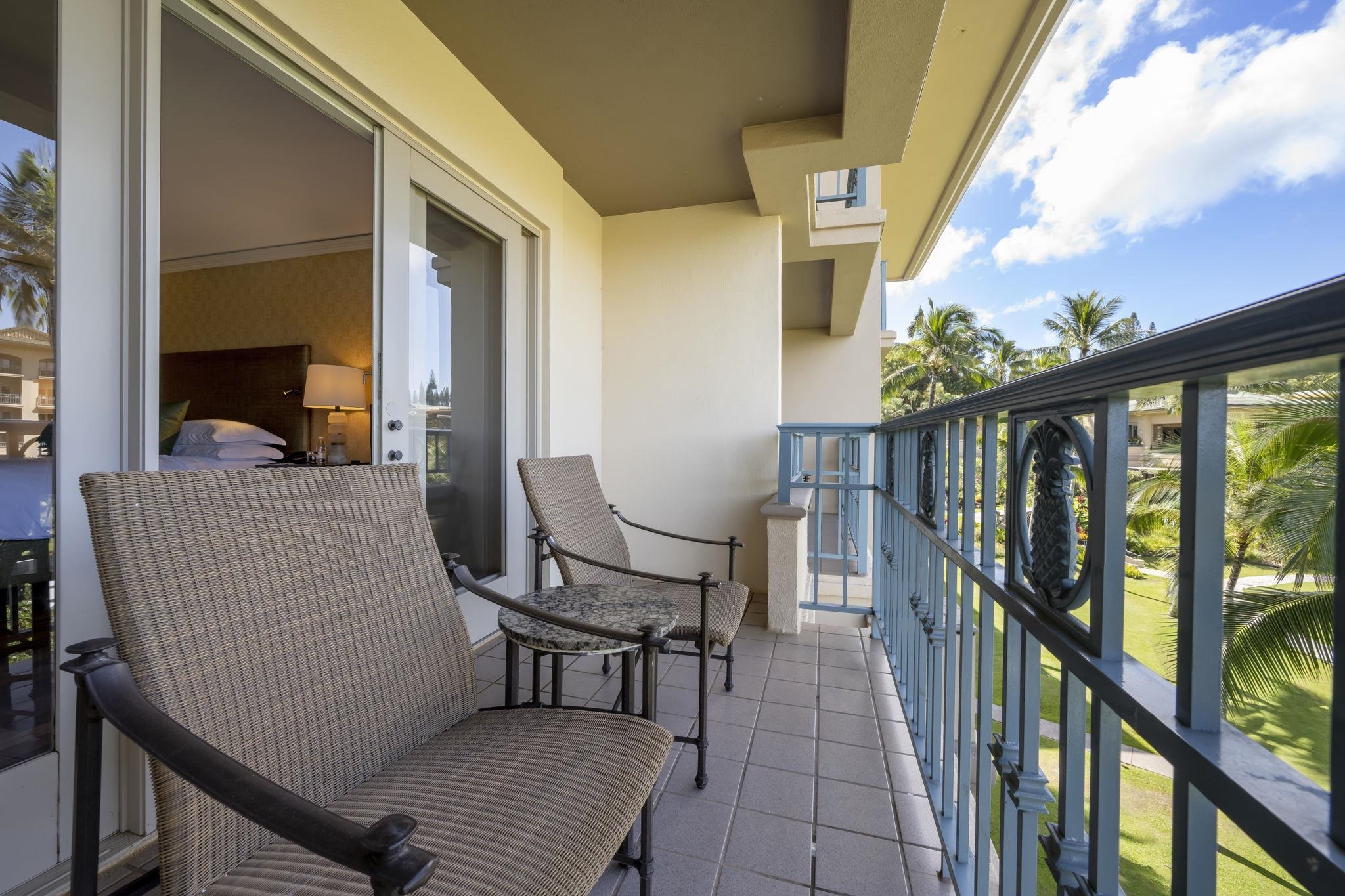 The Ritz Carlton Residences condo # 1712, Lahaina, Hawaii - photo 19 of 30