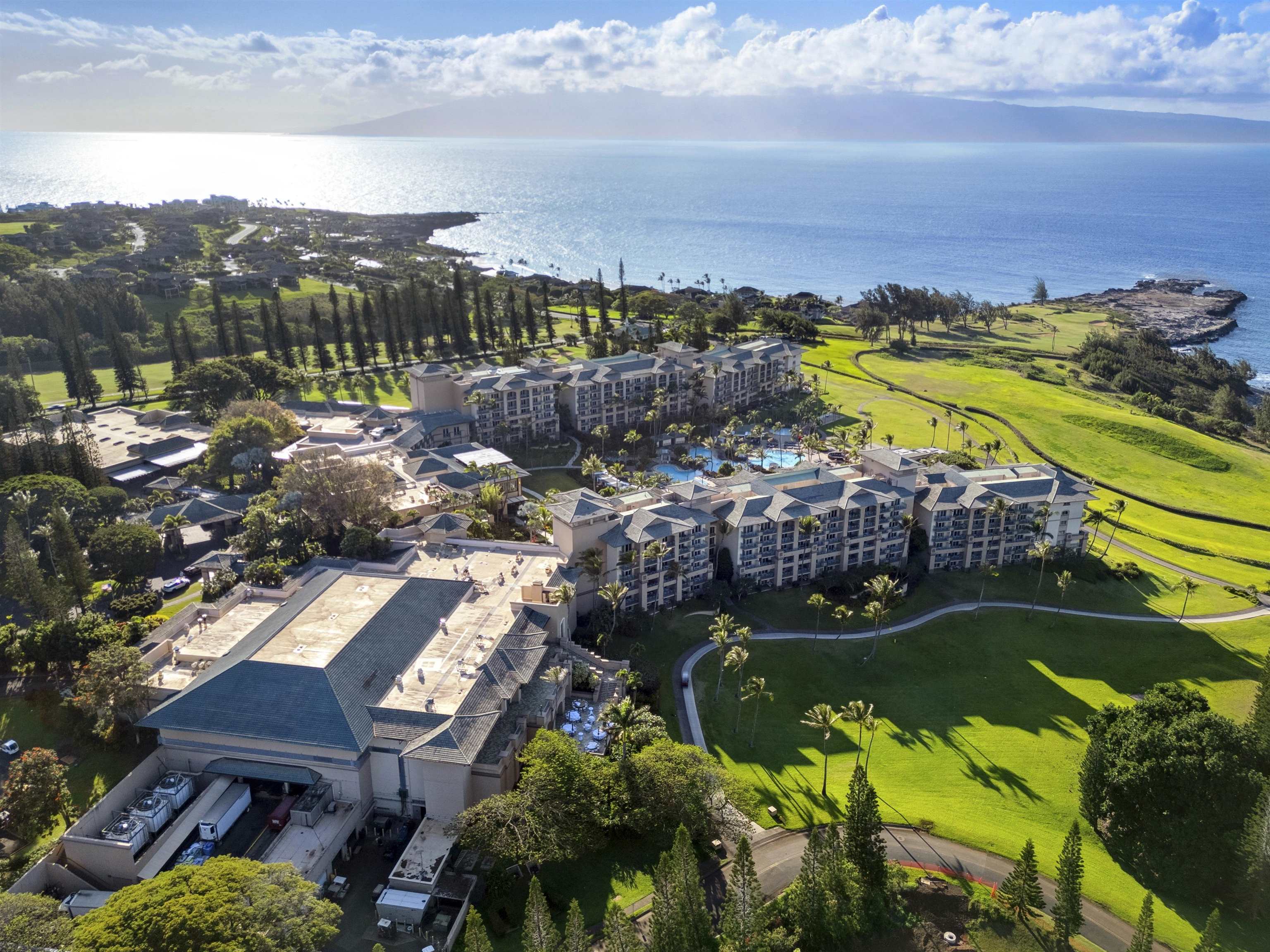 The Ritz Carlton Residences condo # 1712, Lahaina, Hawaii - photo 2 of 42