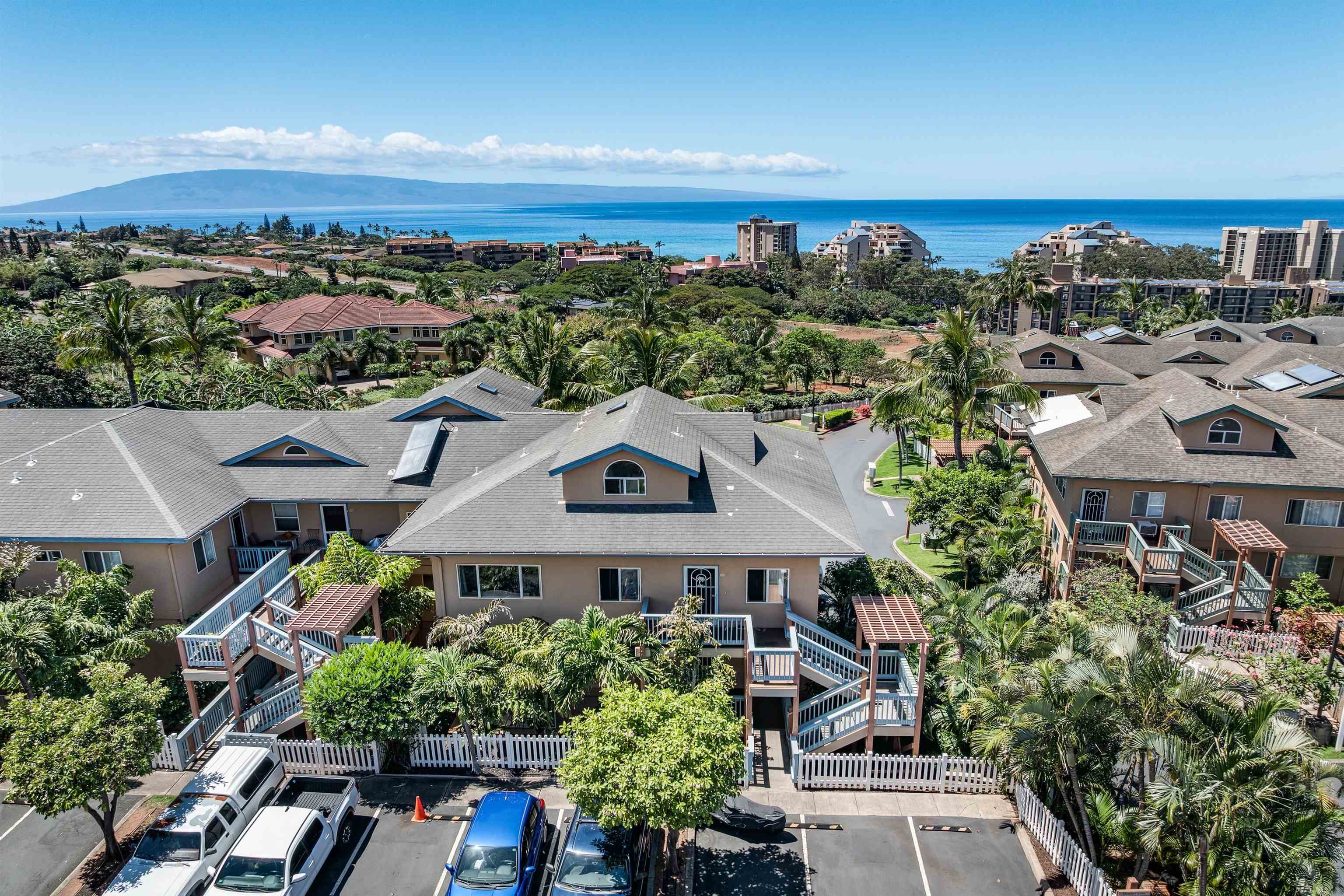 Villas at Kahana Ridge condo # 225, Lahaina, Hawaii - photo 28 of 32