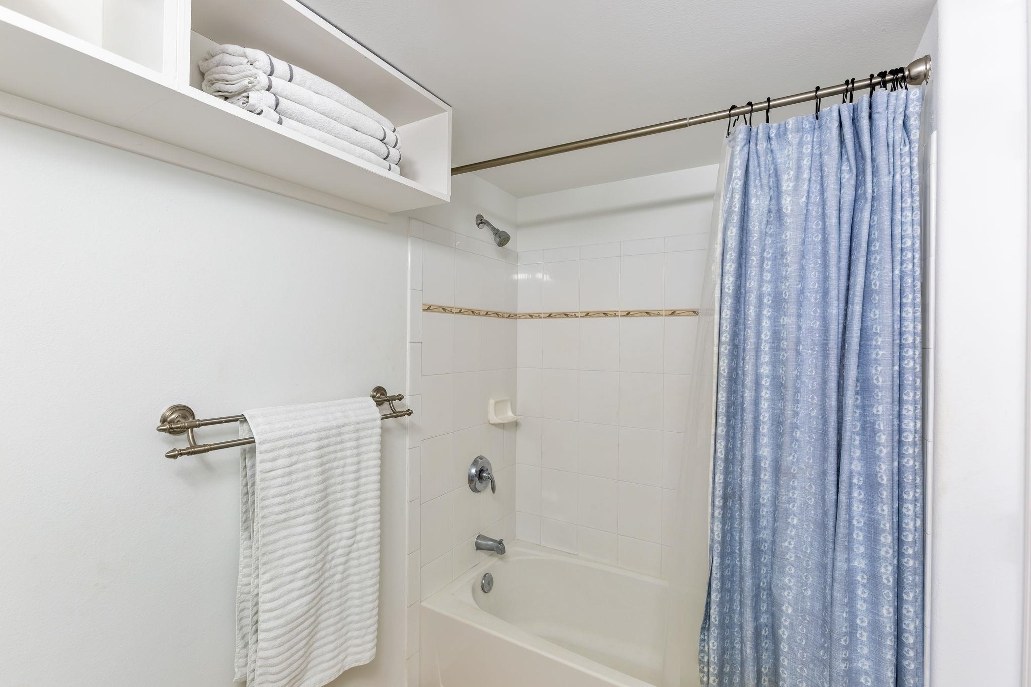 Villas at Kahana Ridge condo # 231, Lahaina, Hawaii - photo 38 of 44