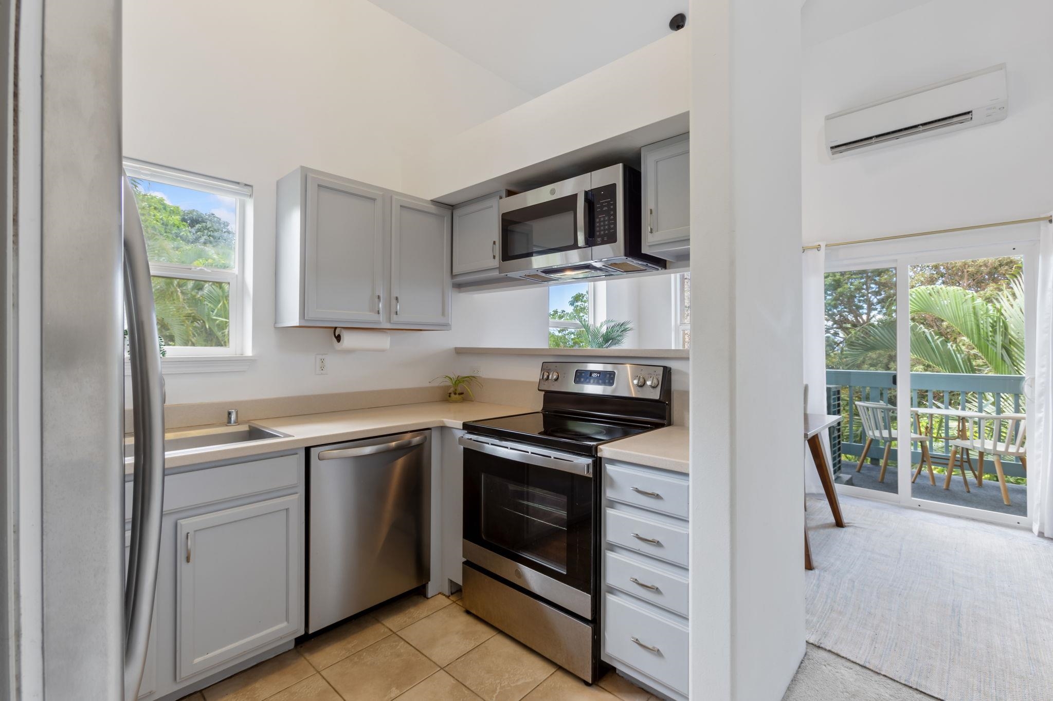 Villas at Kahana Ridge condo # 231, Lahaina, Hawaii - photo 10 of 44