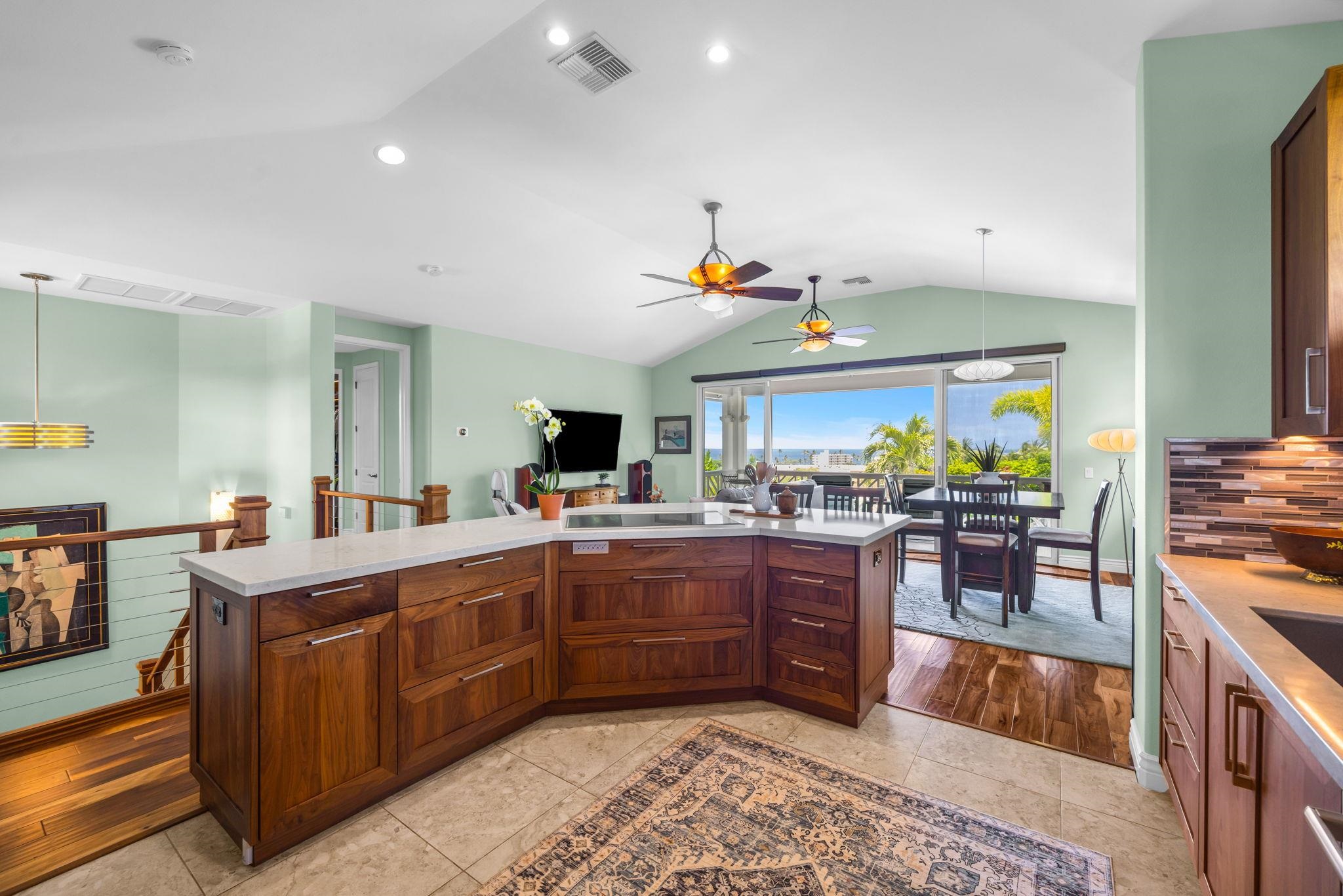 10  Puuwai Pl , Kihei home - photo 14 of 43
