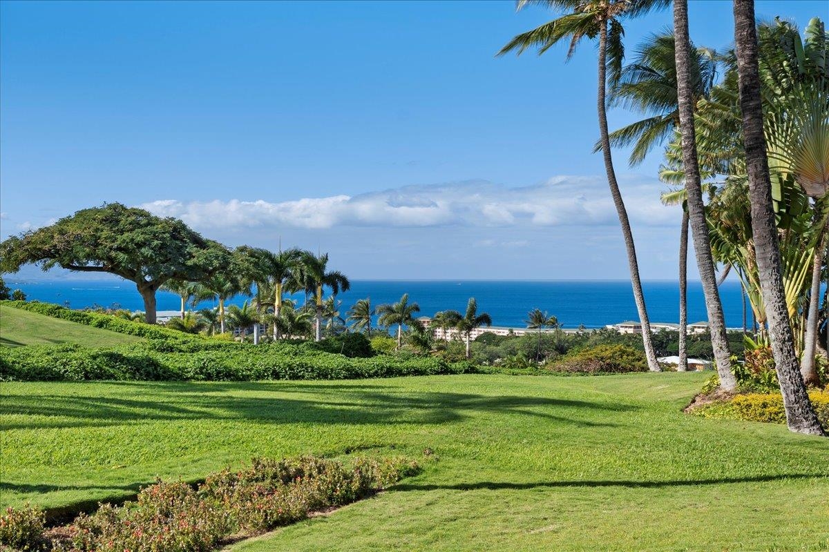 Wailea Ekolu condo # 1207, Kihei, Hawaii - photo 4 of 33