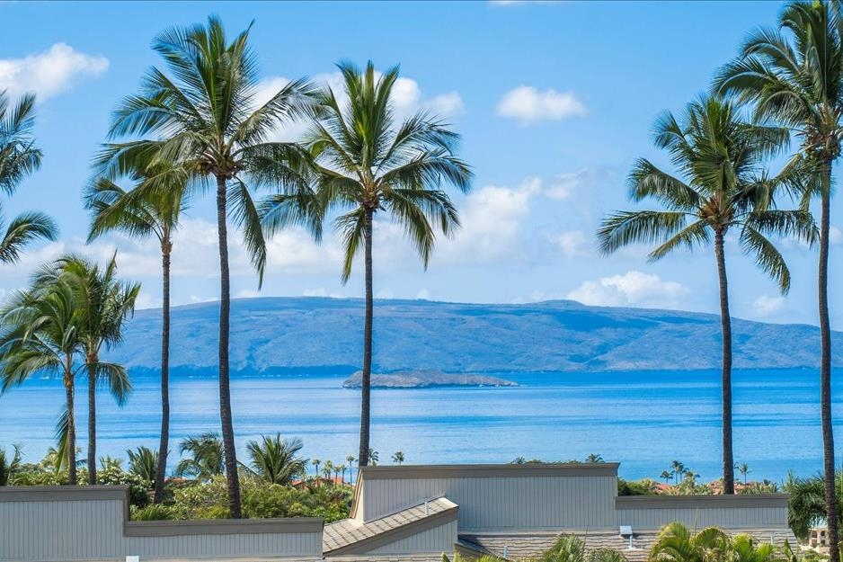 Wailea Ekolu condo # 1304, Kihei, Hawaii - photo 4 of 50