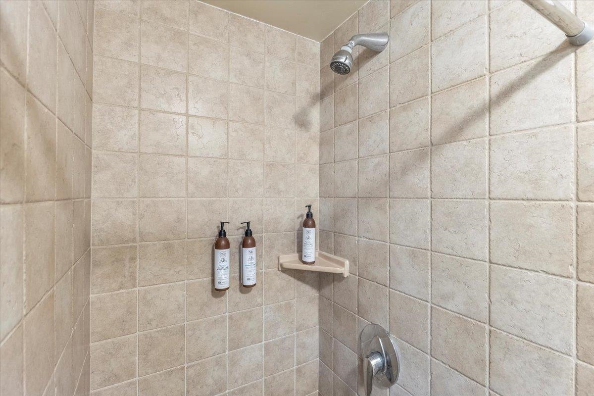 Wailea Ekolu condo # 203, Kihei, Hawaii - photo 24 of 49