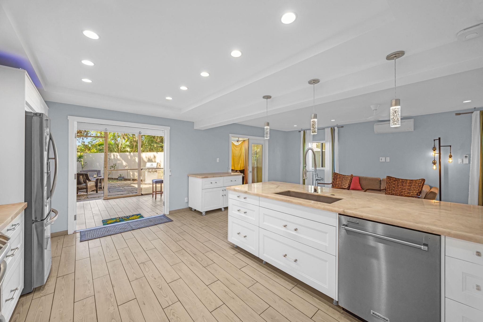 Auhana Kuleana condo # 103, Kihei, Hawaii - photo 8 of 43