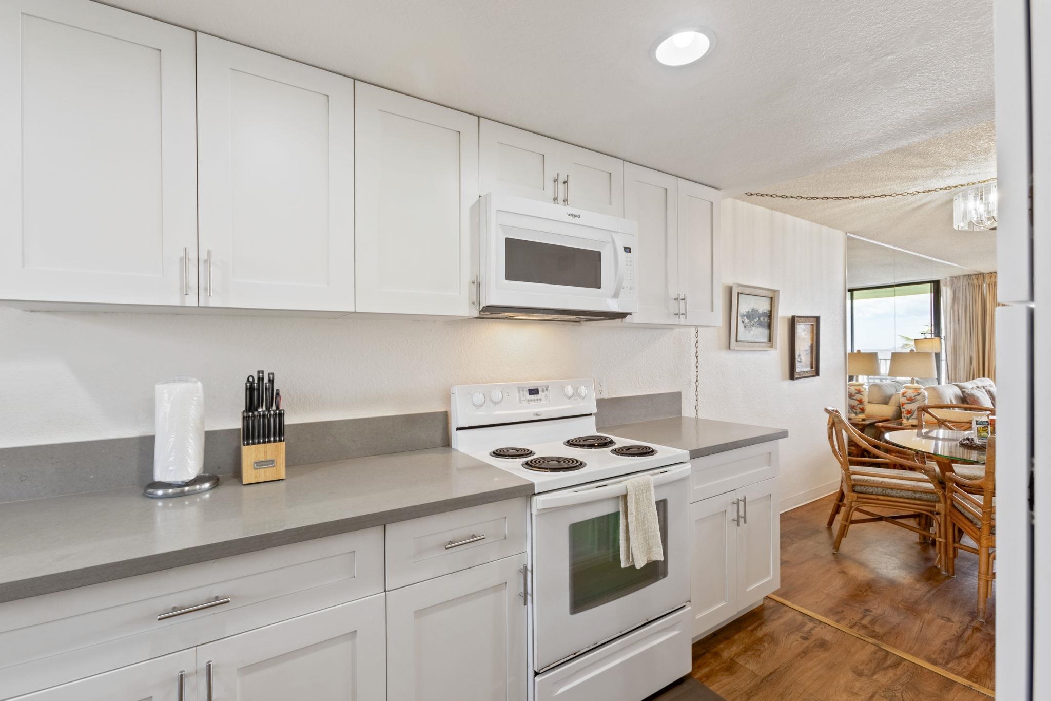 Lauloa condo # 303, Wailuku, Hawaii - photo 15 of 40