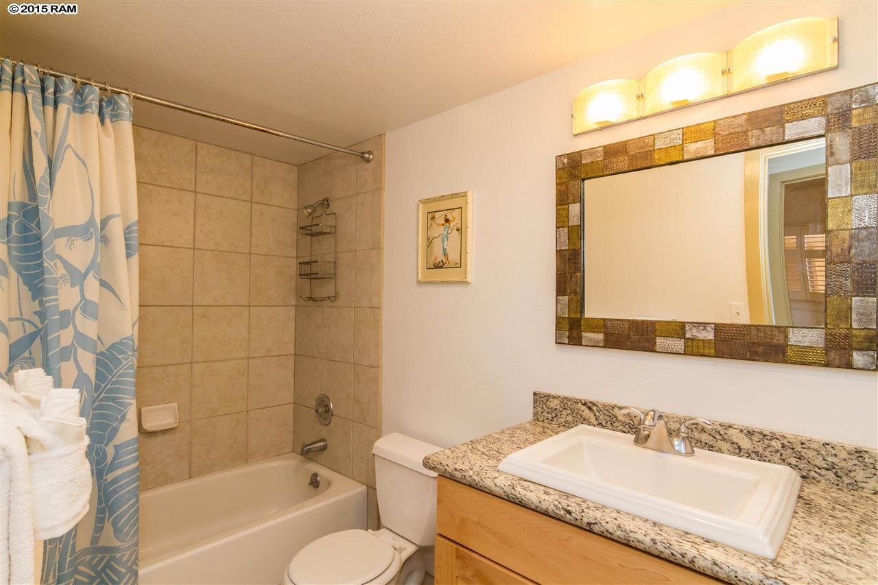 Lauloa condo # 306, Wailuku, Hawaii - photo 14 of 30