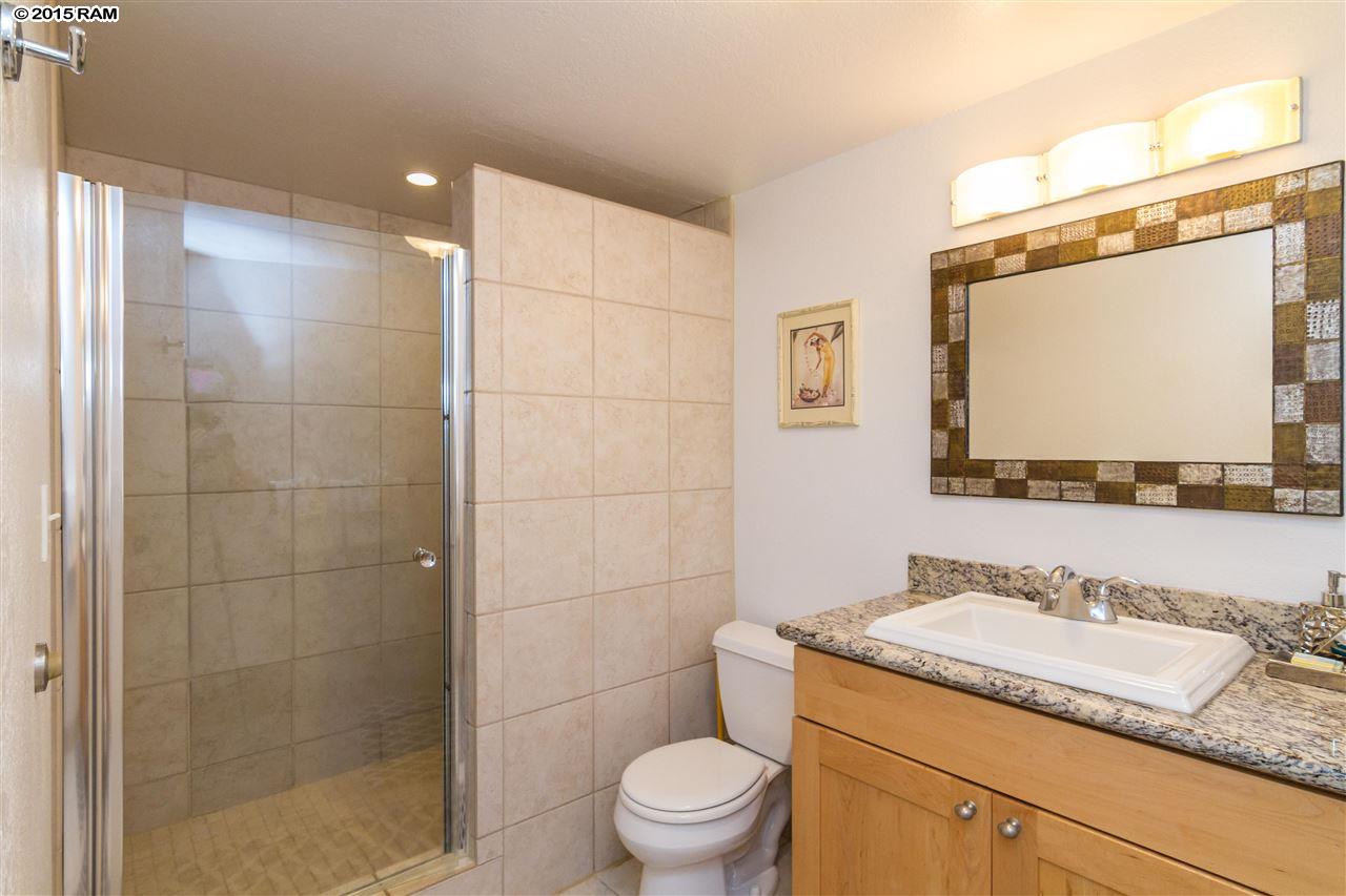 Lauloa condo # 306, Wailuku, Hawaii - photo 17 of 30