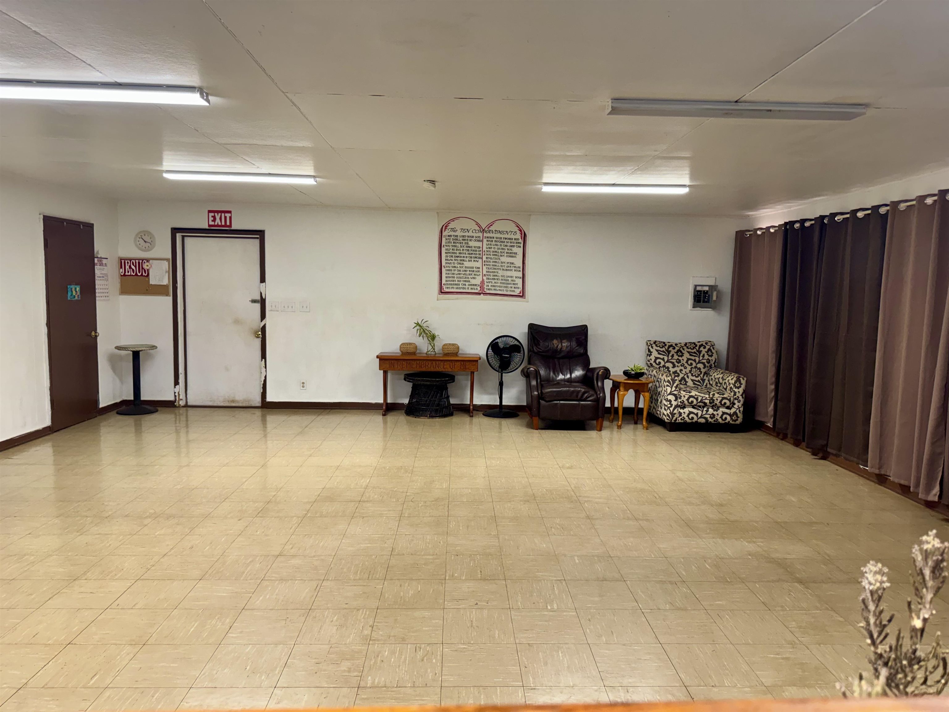 100  Hotel Ln , Molokai home - photo 35 of 39