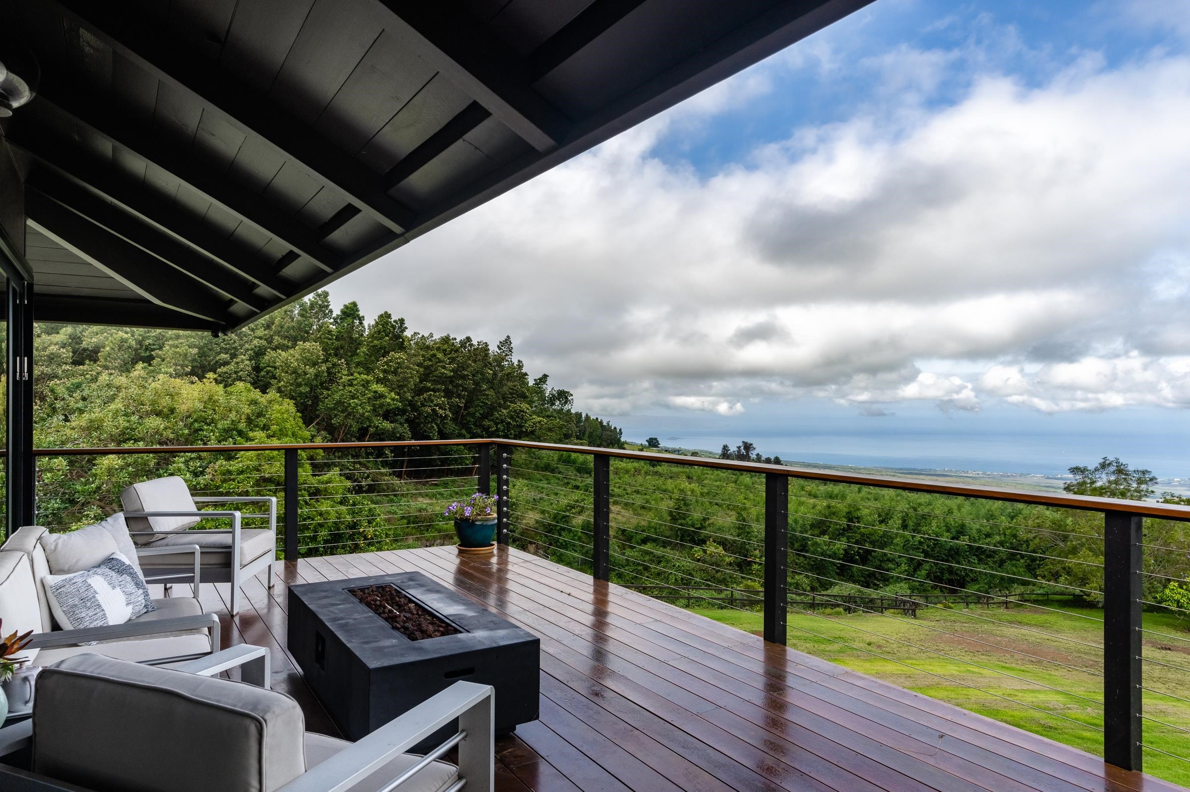 100  Kawehi Pl , Kula/Ulupalakua/Kanaio home - photo 11 of 50