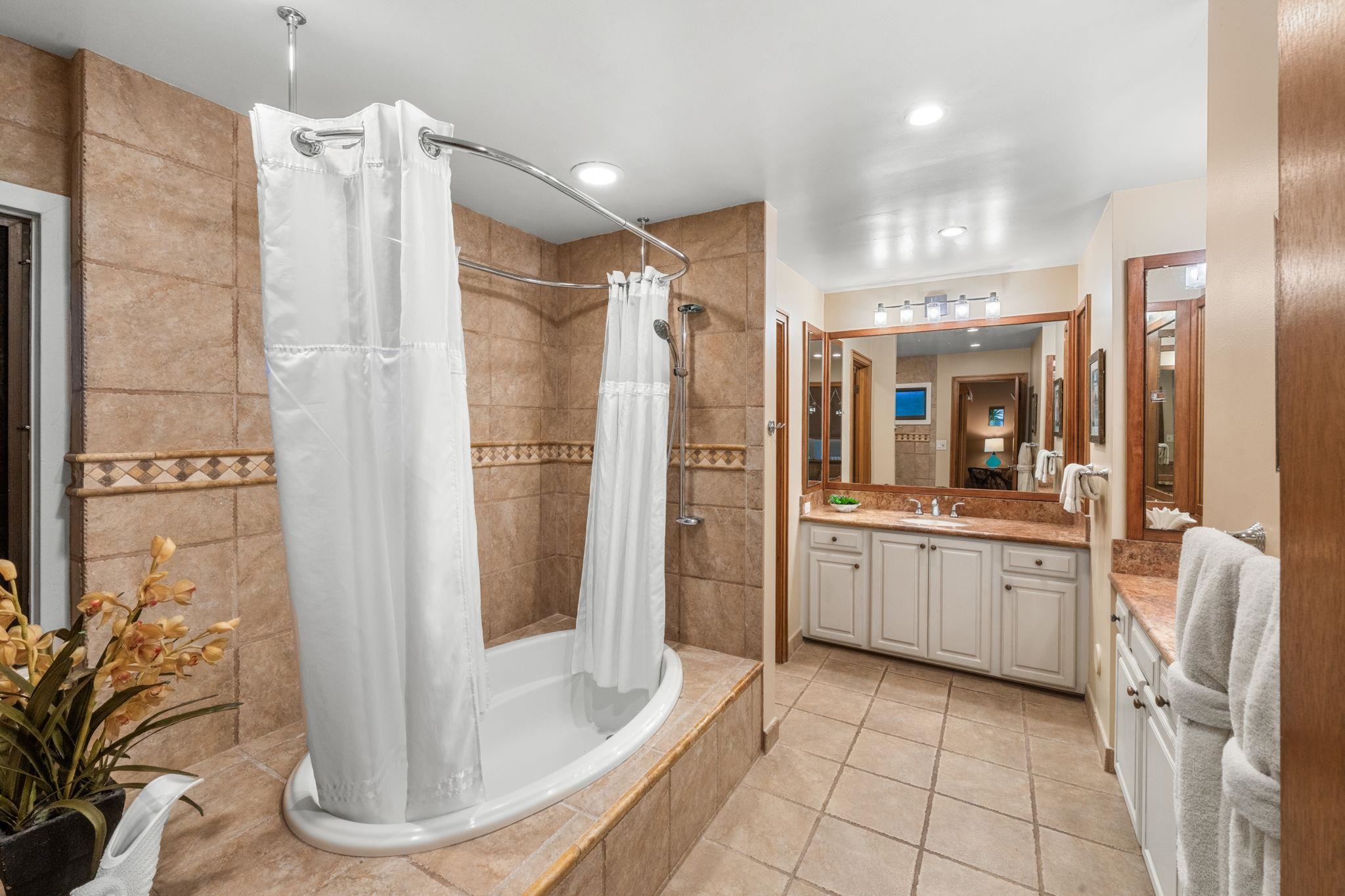 Kapalua Ridge condo # 1614, Lahaina, Hawaii - photo 19 of 50