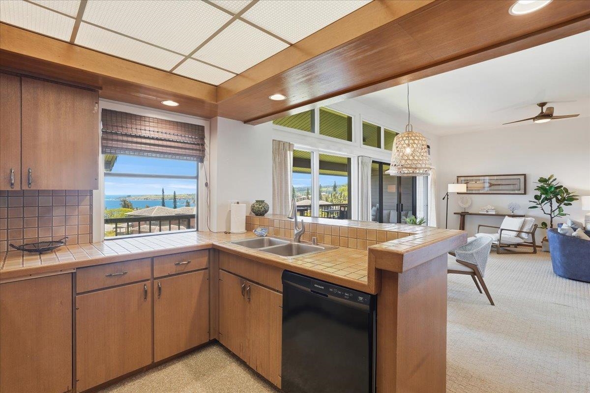 Kapalua Ridge condo # 1624, Lahaina, Hawaii - photo 18 of 37