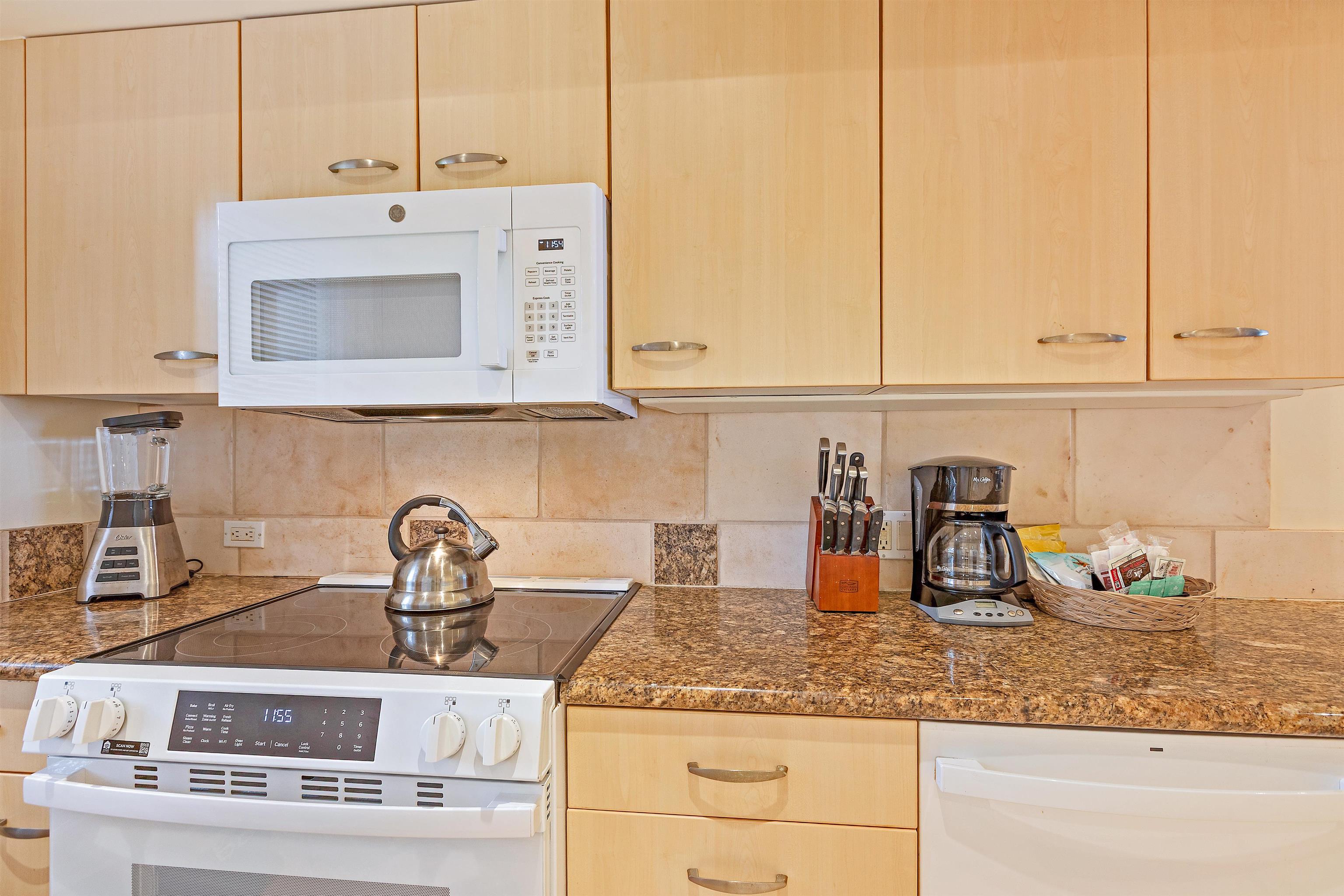 Kapalua Ridge condo # 2022, Lahaina, Hawaii - photo 15 of 35