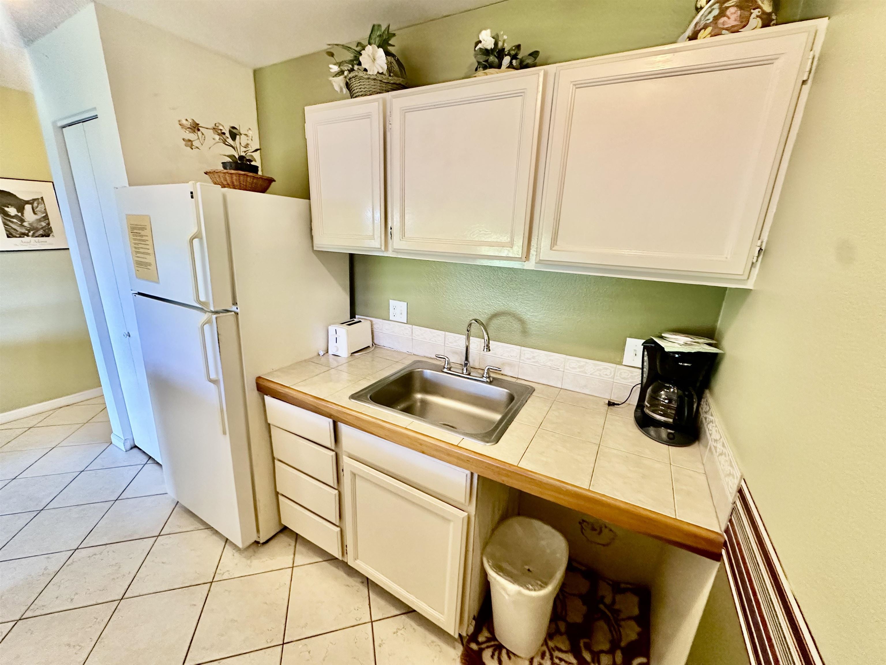 Molokai Shores condo # 120B, Kaunakakai, Hawaii - photo 10 of 28