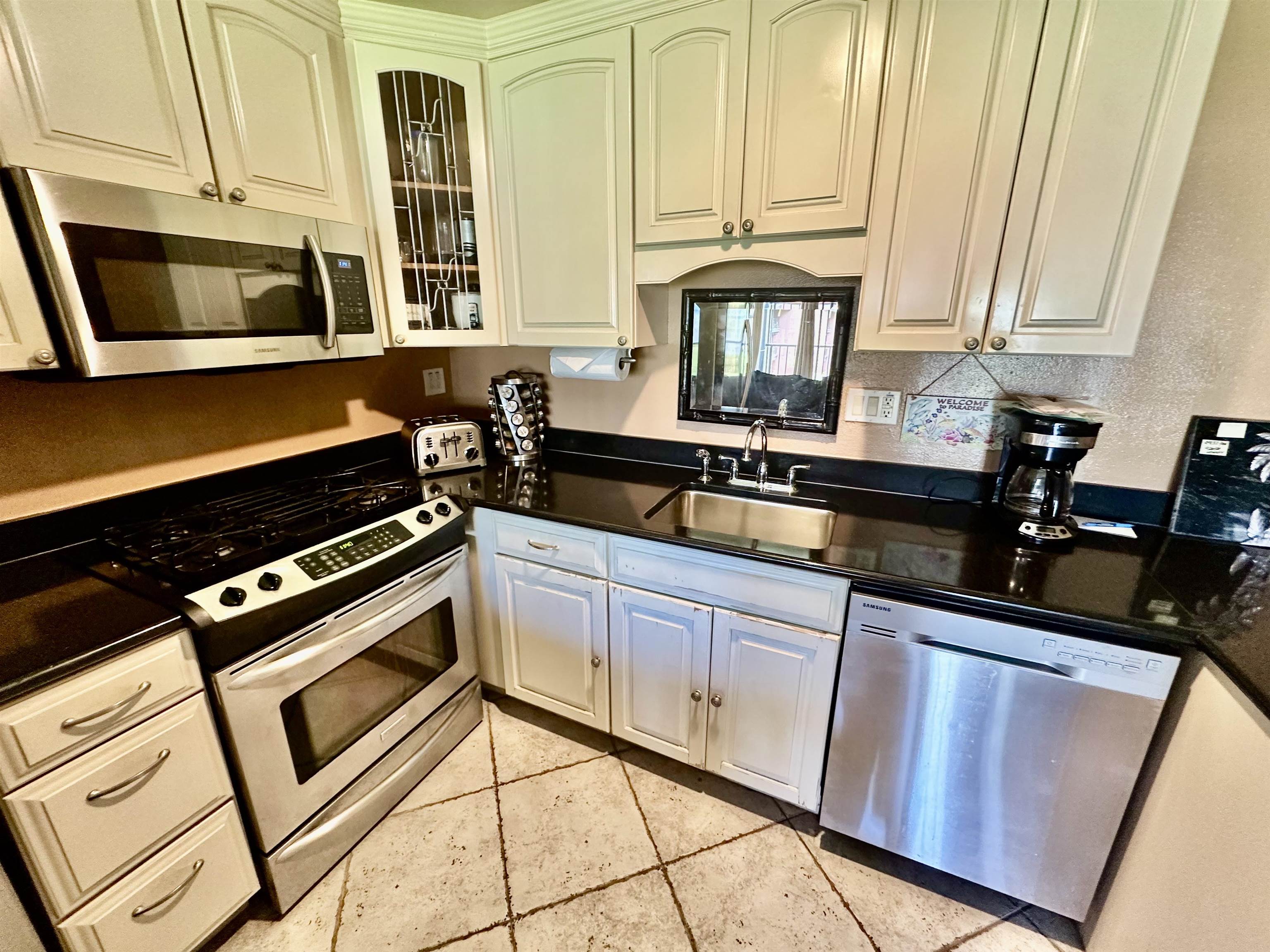 Molokai Shores condo # 317B, Kaunakakai, Hawaii - photo 9 of 29