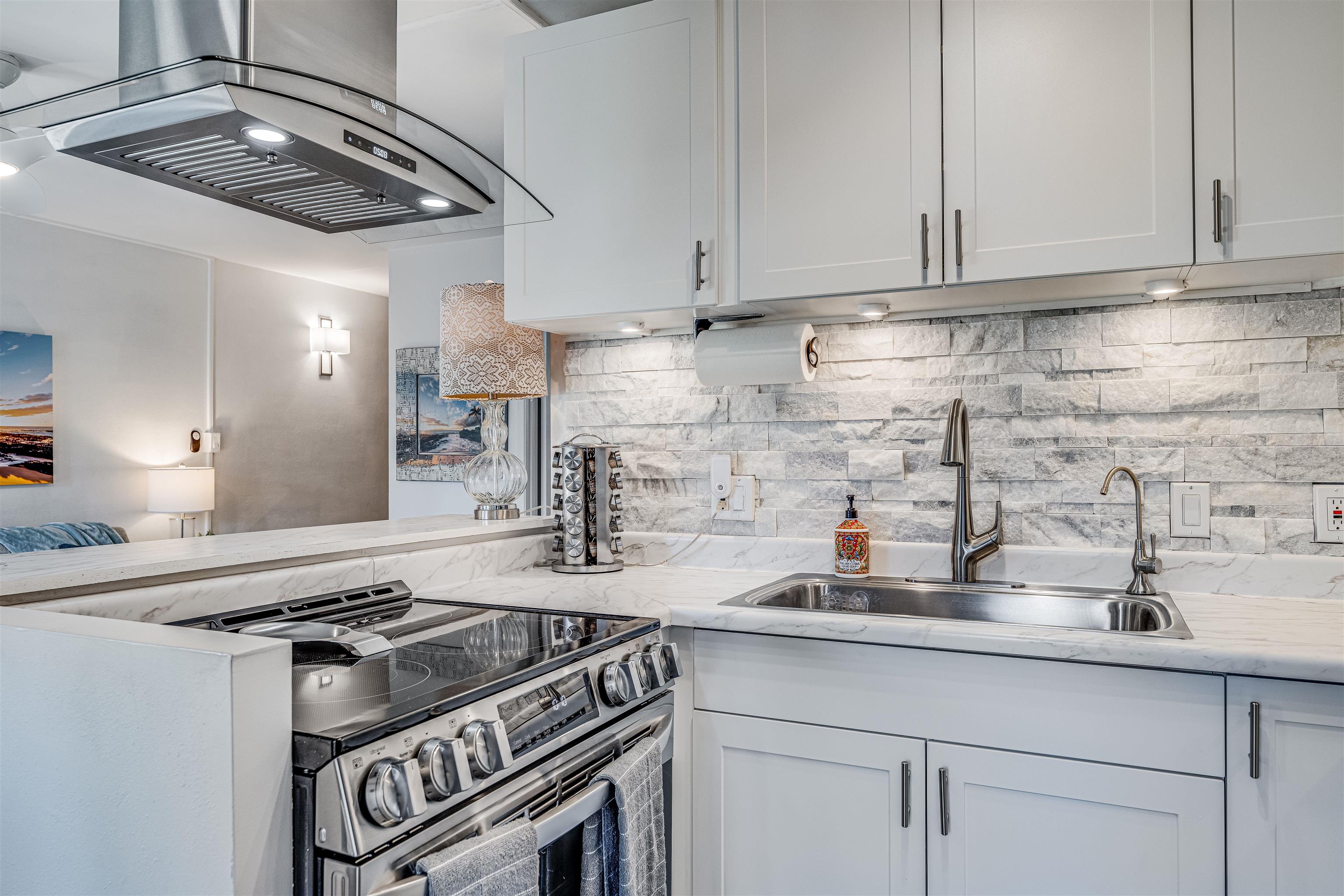 Waipuilani condo # 205, Kihei, Hawaii - photo 9 of 29