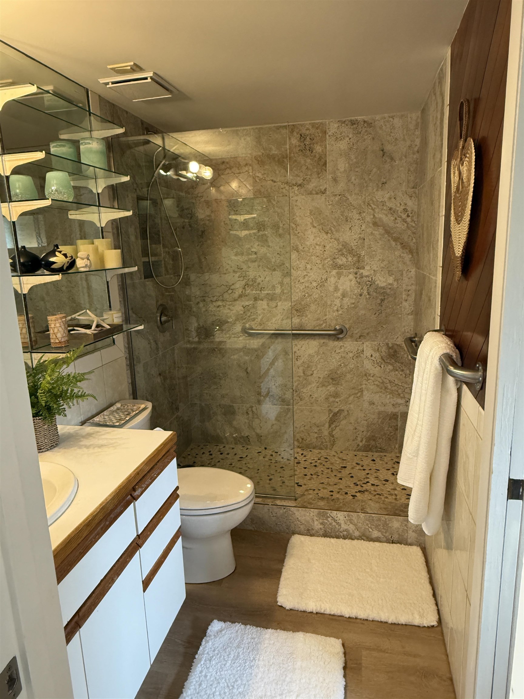 Waipuilani condo # 210, Kihei, Hawaii - photo 9 of 18