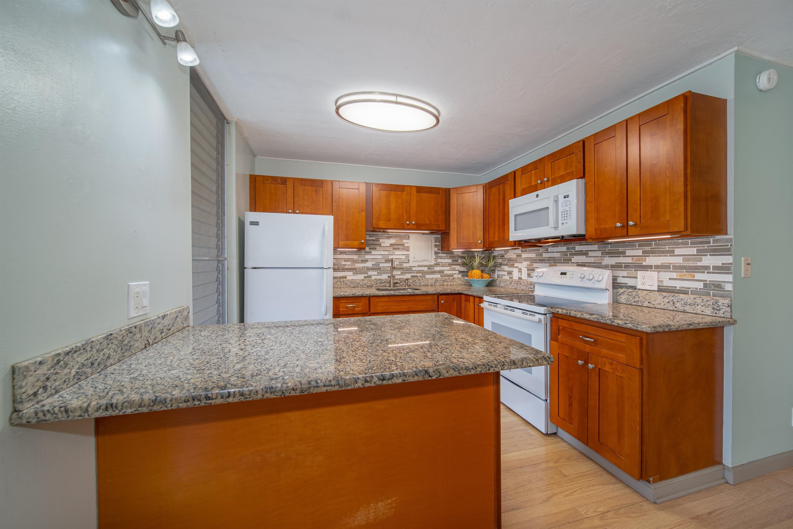 Waipuilani condo # 302, Kihei, Hawaii - photo 3 of 21