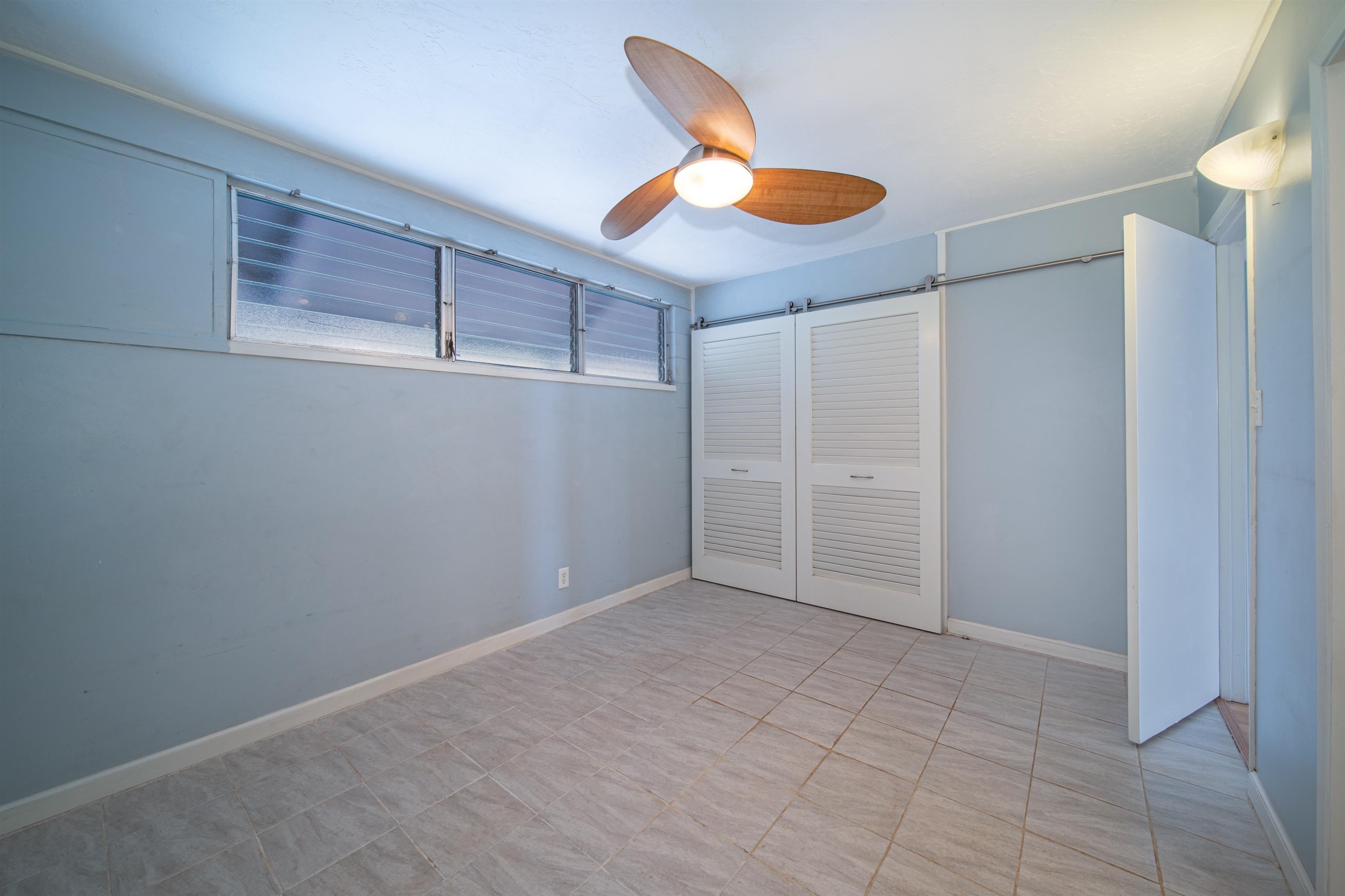 Waipuilani condo # 302, Kihei, Hawaii - photo 5 of 21