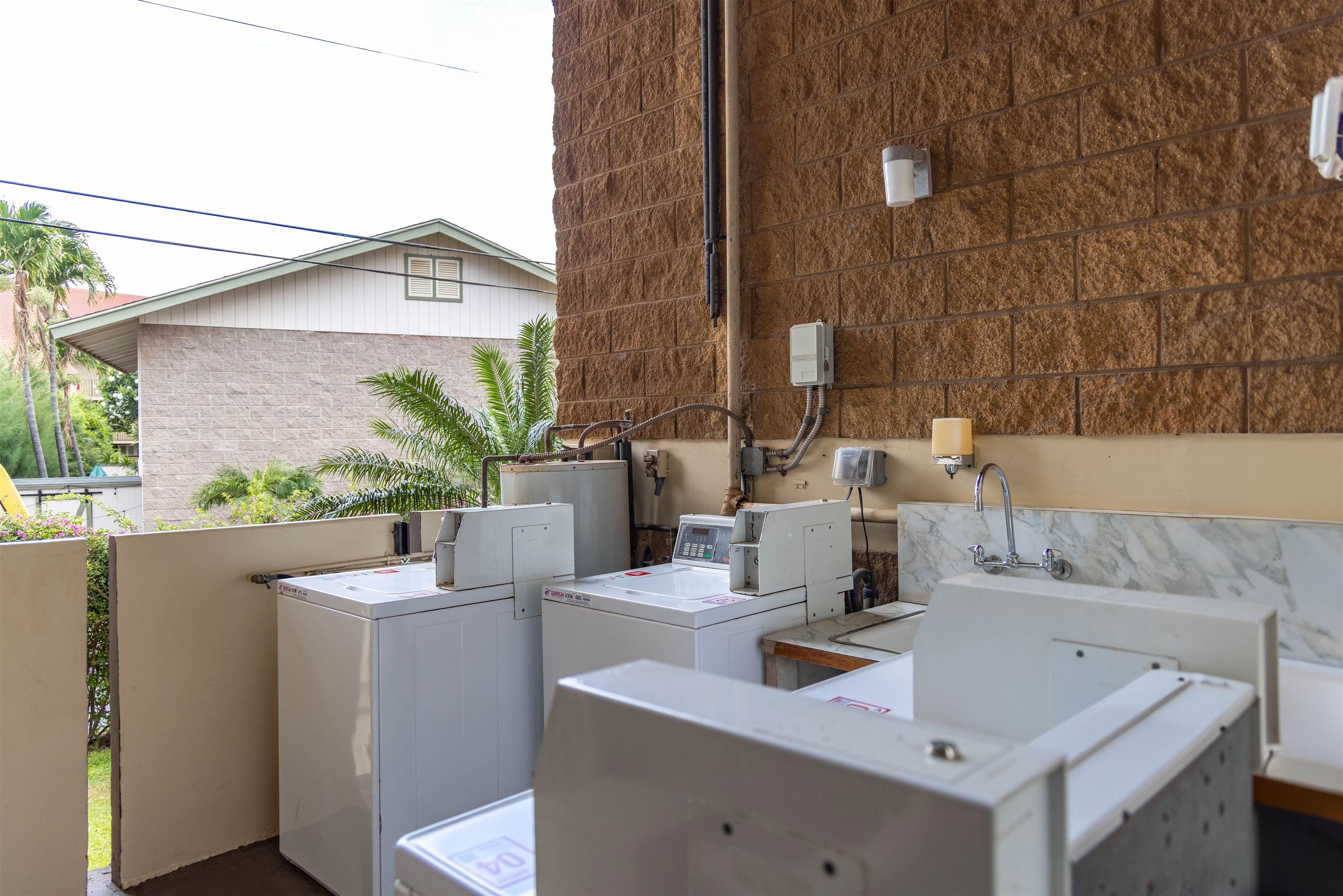 Waipuilani condo # 304, Kihei, Hawaii - photo 26 of 36