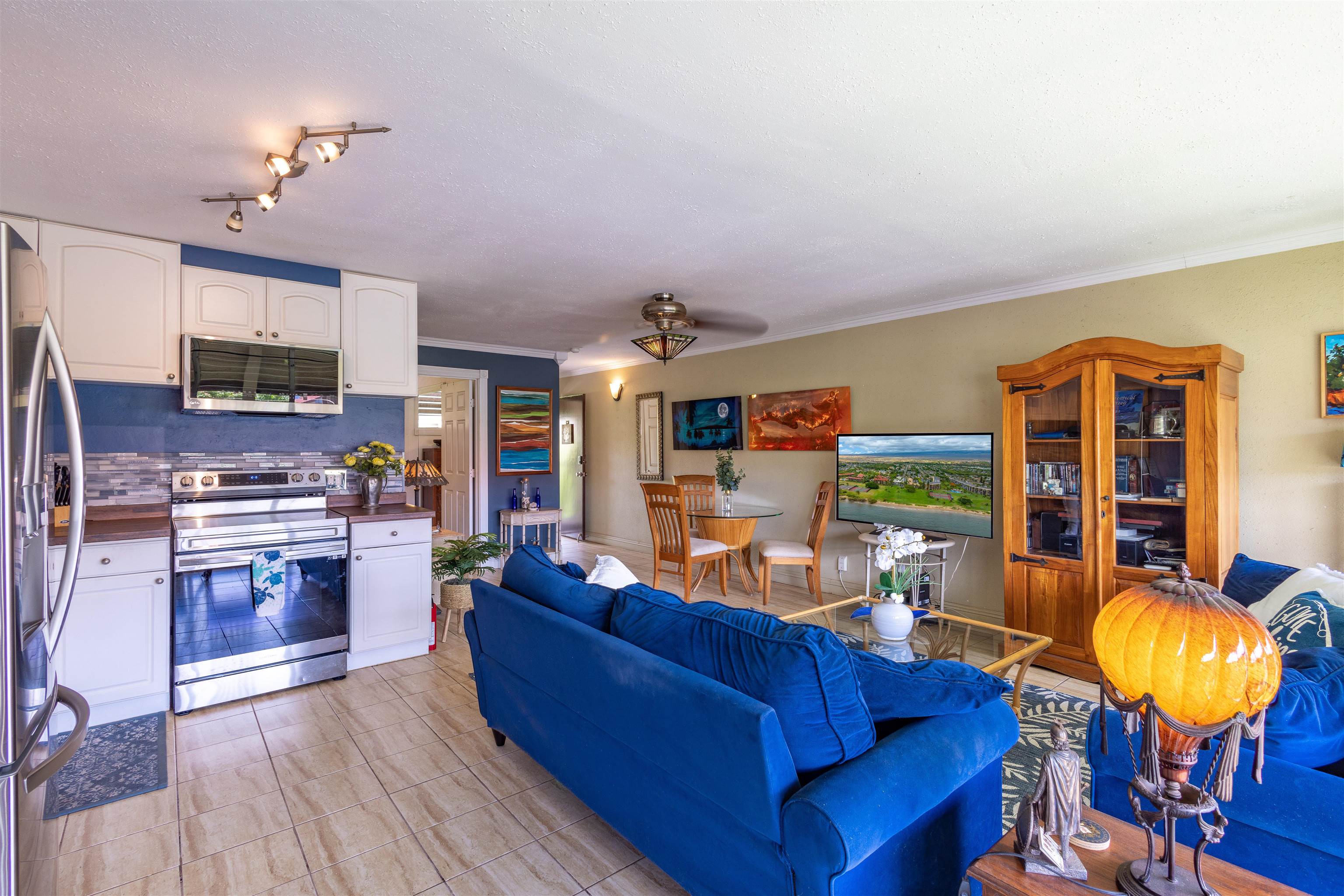 Waipuilani condo # 304, Kihei, Hawaii - photo 6 of 36