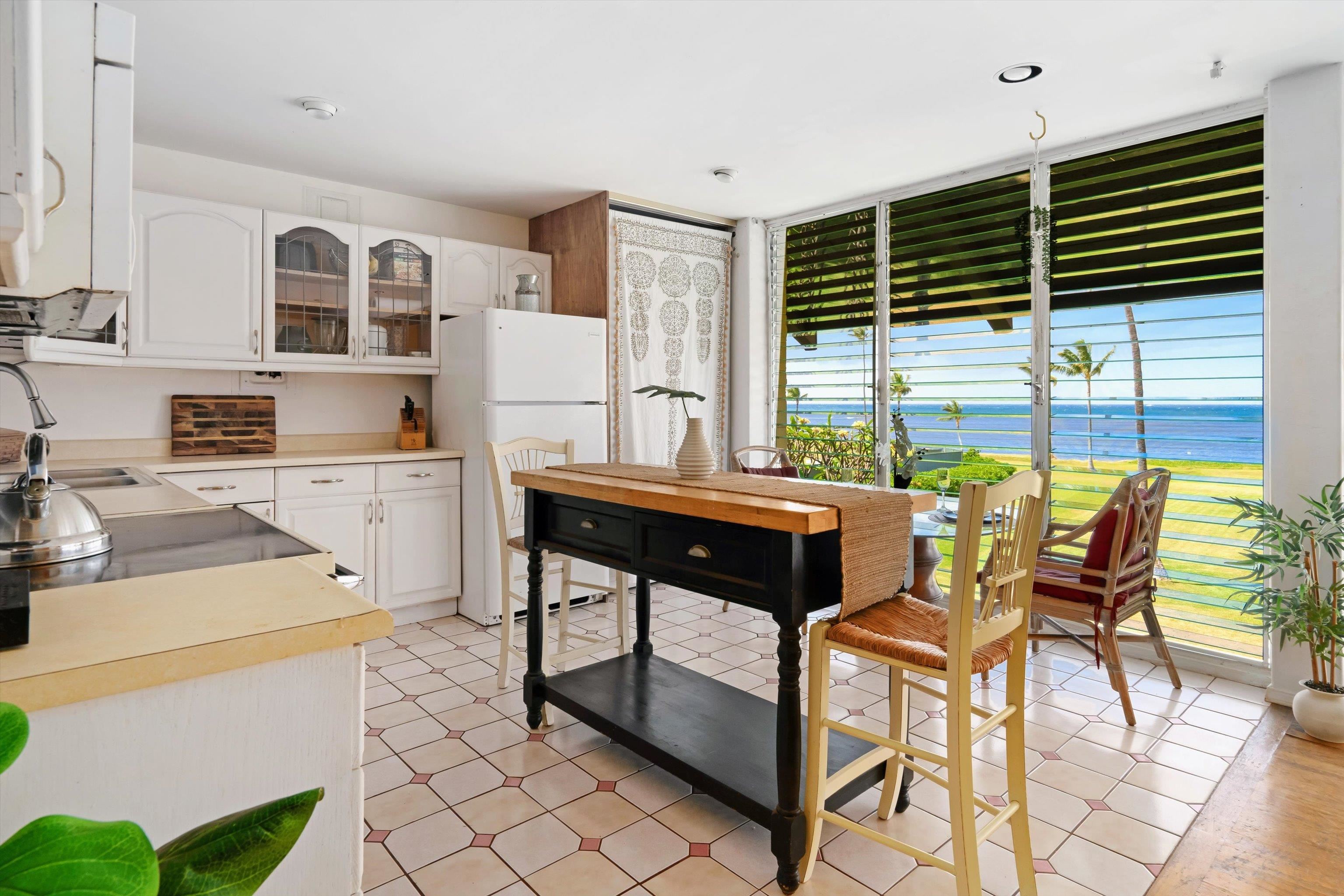 Waipuilani condo # 314, Kihei, Hawaii - photo 2 of 31