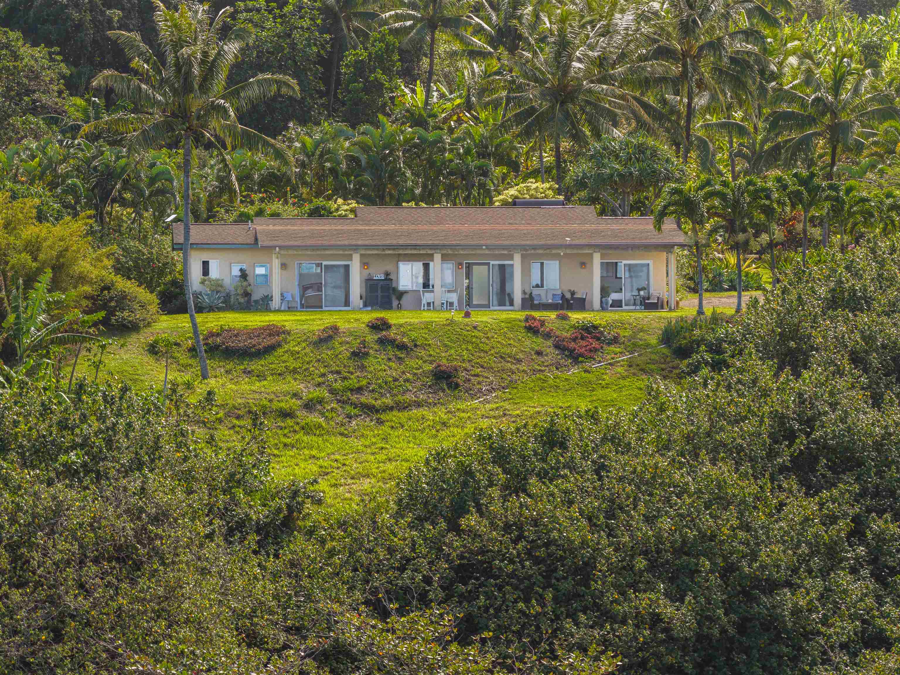 1004  Honokala Rd Huelo, Haiku home - photo 3 of 48