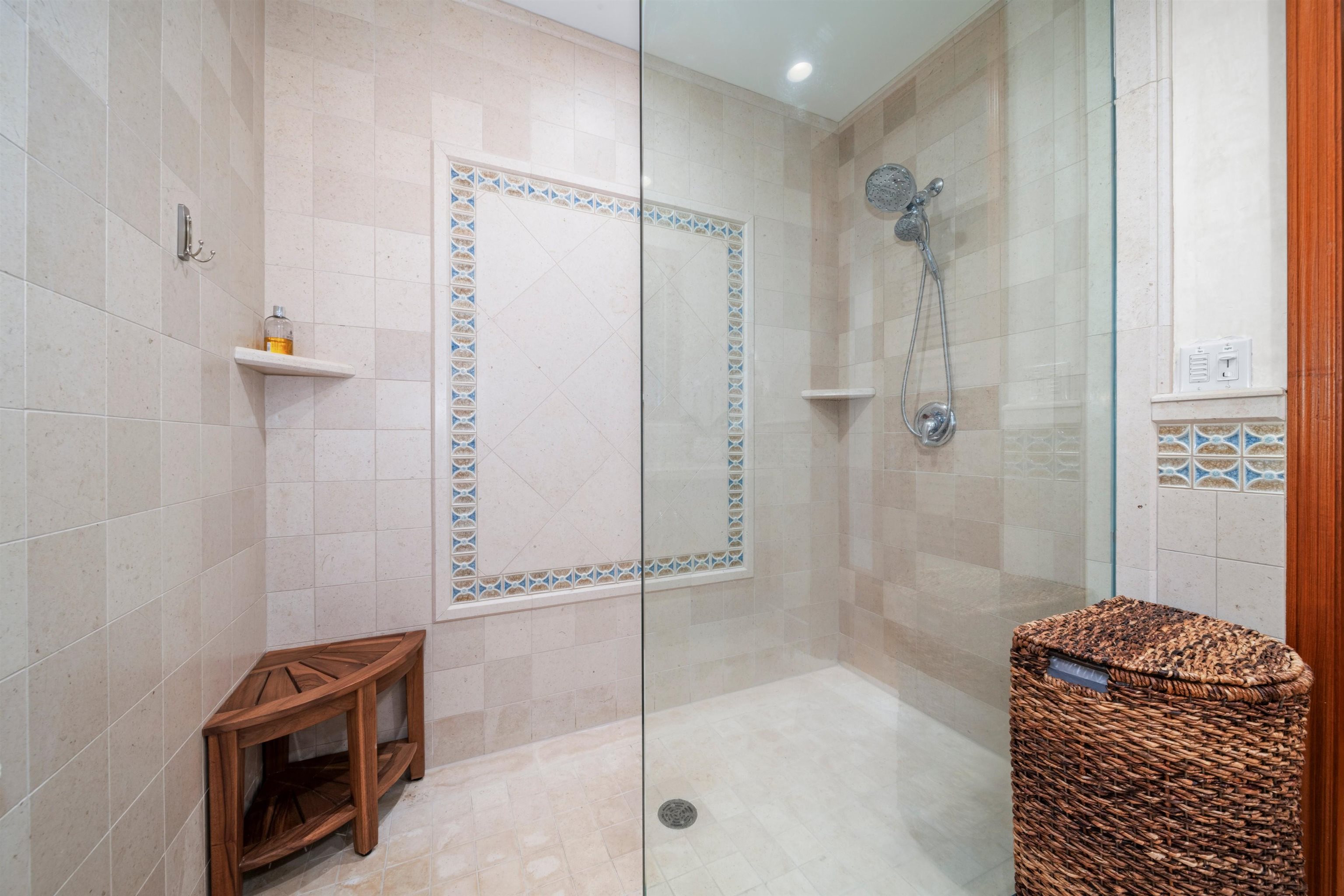 1008  Sunset Pl Pineapple Hill, Kapalua home - photo 41 of 50