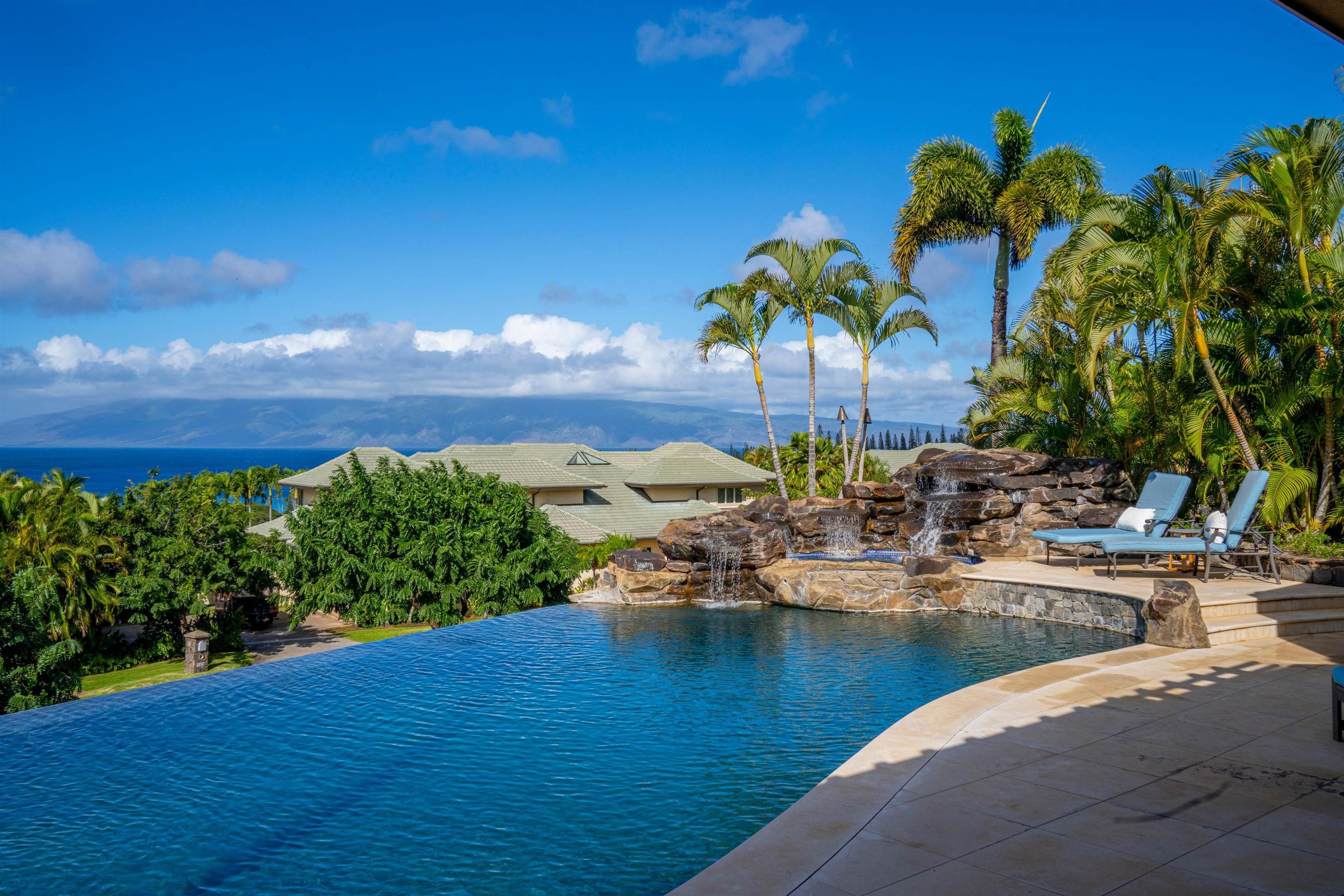 1008  Sunset Pl Pineapple Hill, Kapalua home - photo 9 of 50