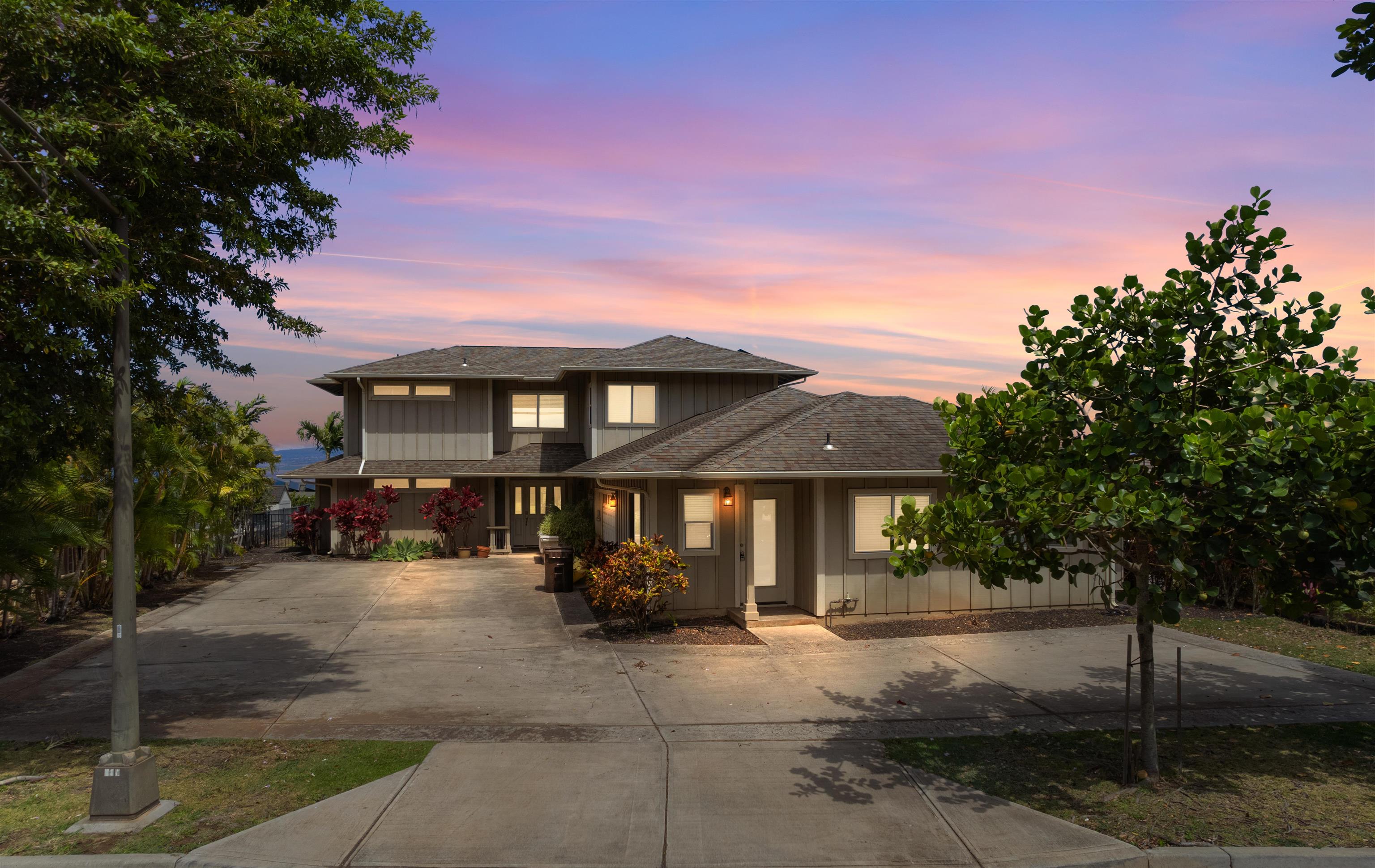 102  Moolu Cir Waiolani Mauka, Wailuku home - photo 2 of 18