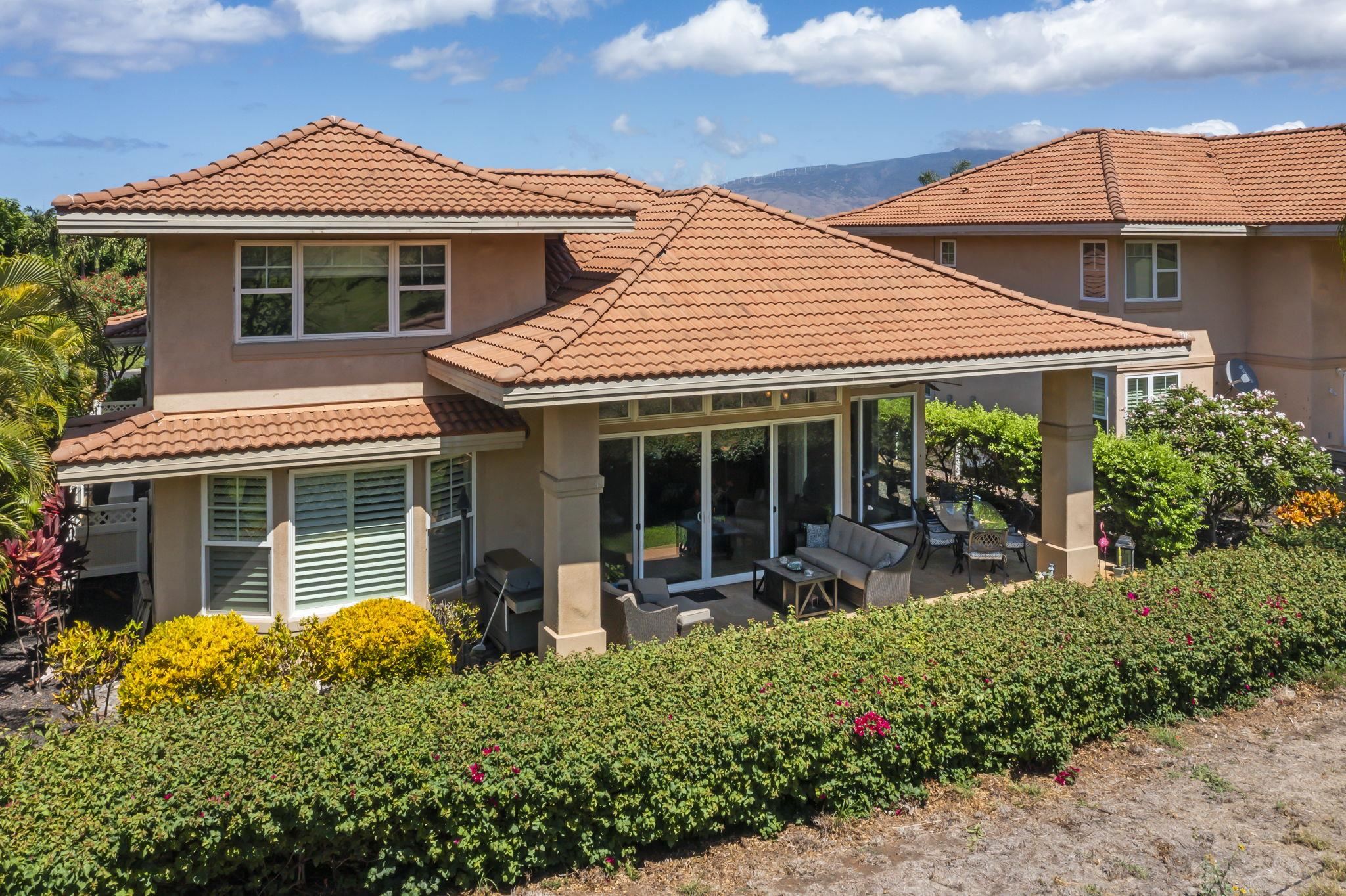 102  Umeke St Hokulani Golf Villas, Kihei home - photo 2 of 50