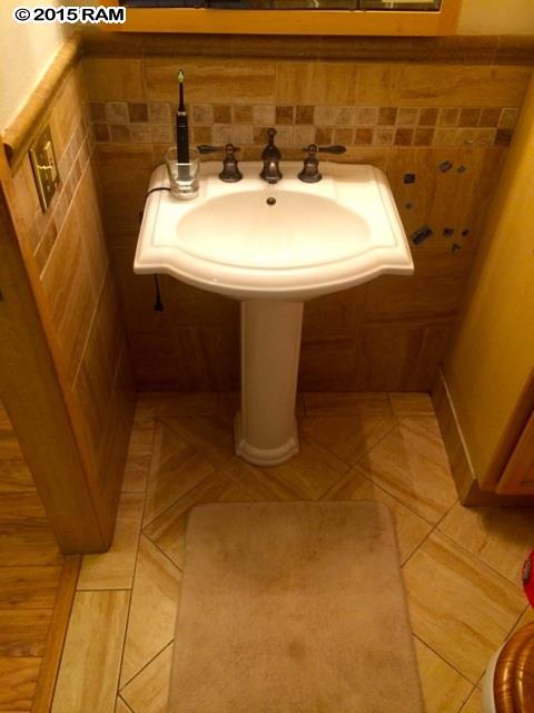 Iao Parkside II condo # 23-103, Wailuku, Hawaii - photo 8 of 12