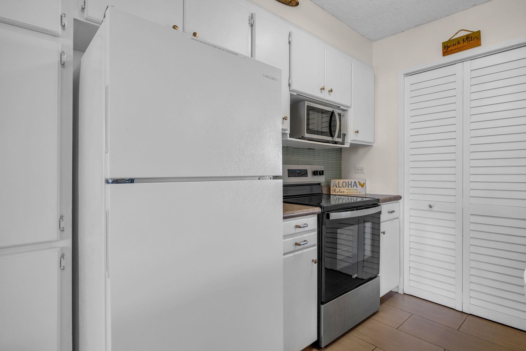 Maui Sunset condo # B402, Kihei, Hawaii - photo 10 of 43