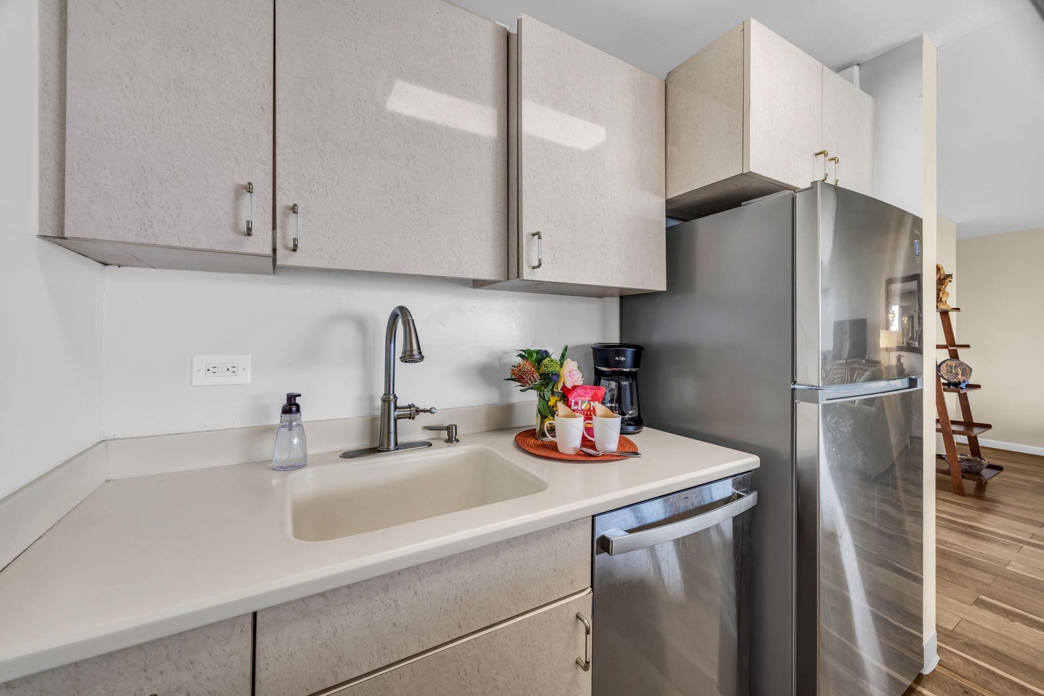 Maui Sunset condo # B423, Kihei, Hawaii - photo 20 of 36