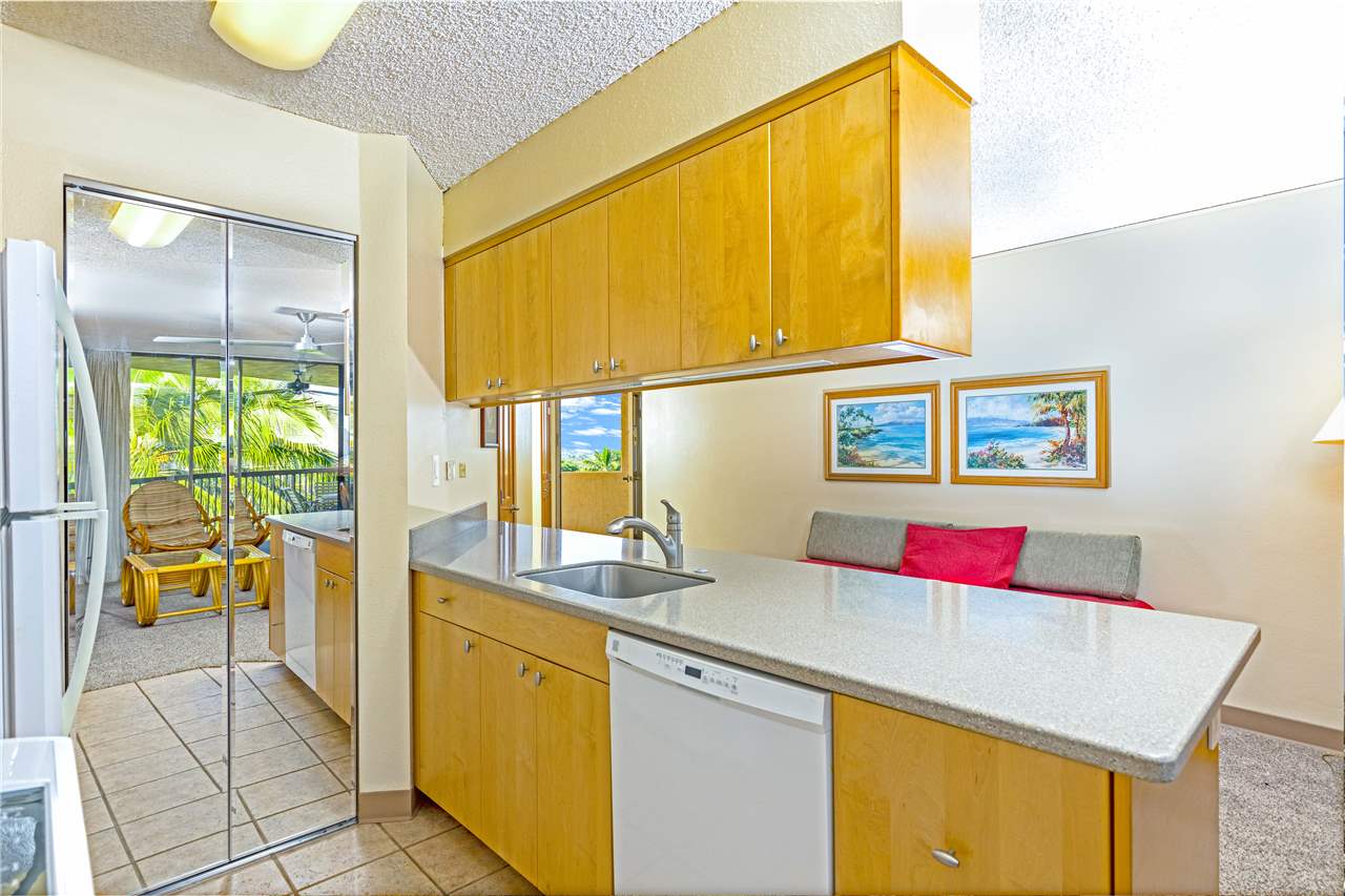 Maui Sunset condo # B506, Kihei, Hawaii - photo 8 of 18