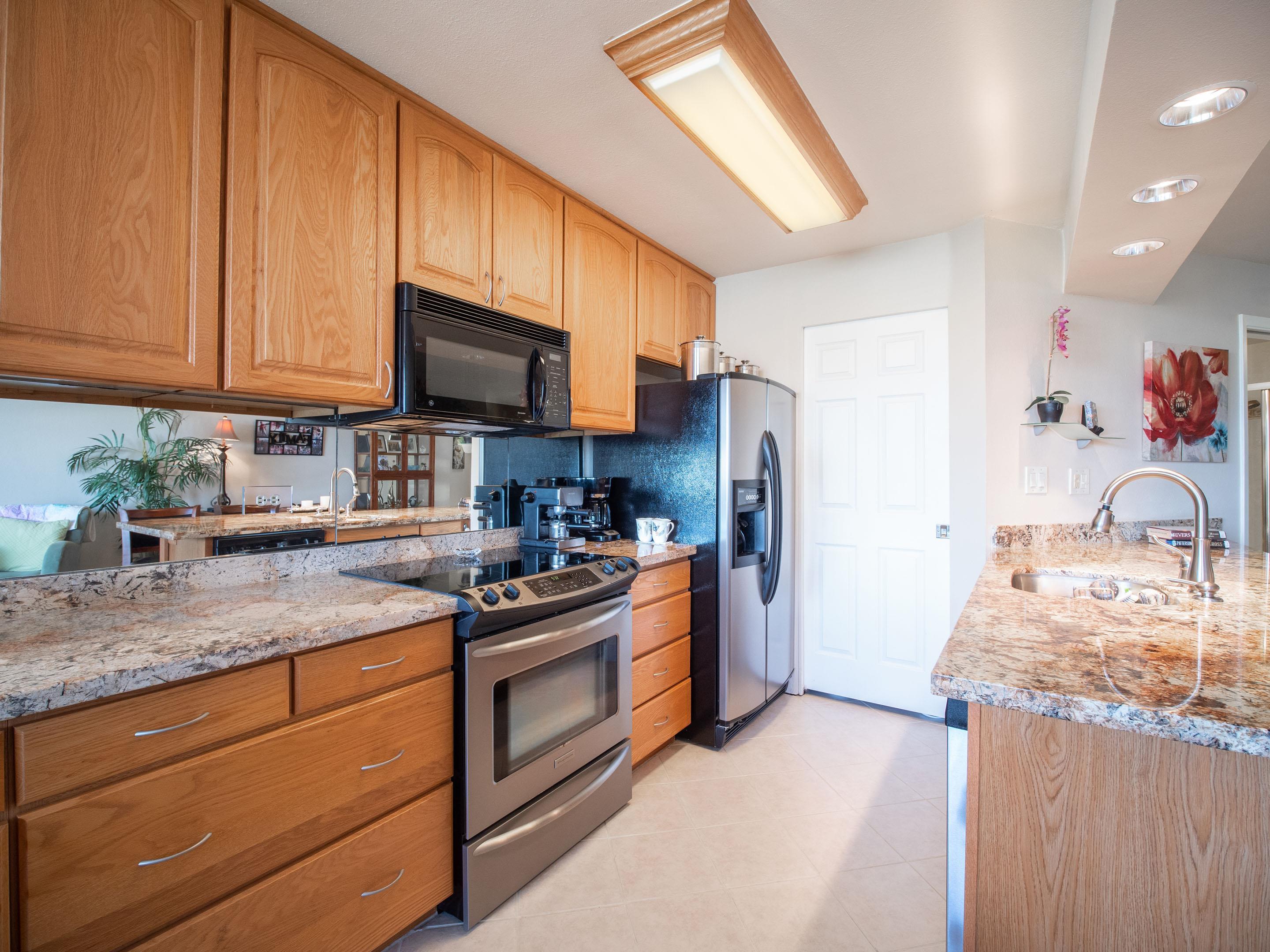 Maui Sunset condo # B511, Kihei, Hawaii - photo 13 of 30